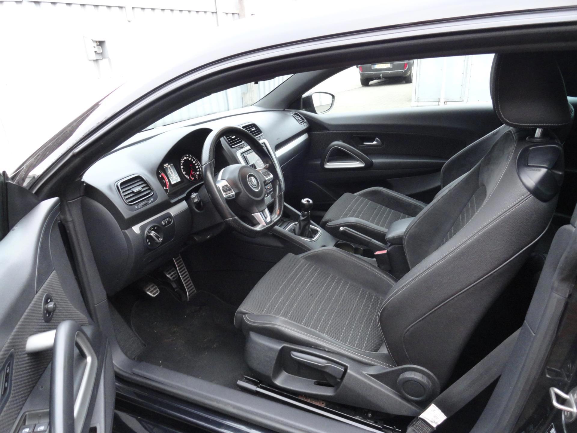 volkswagen-scirocco-image8.jpg