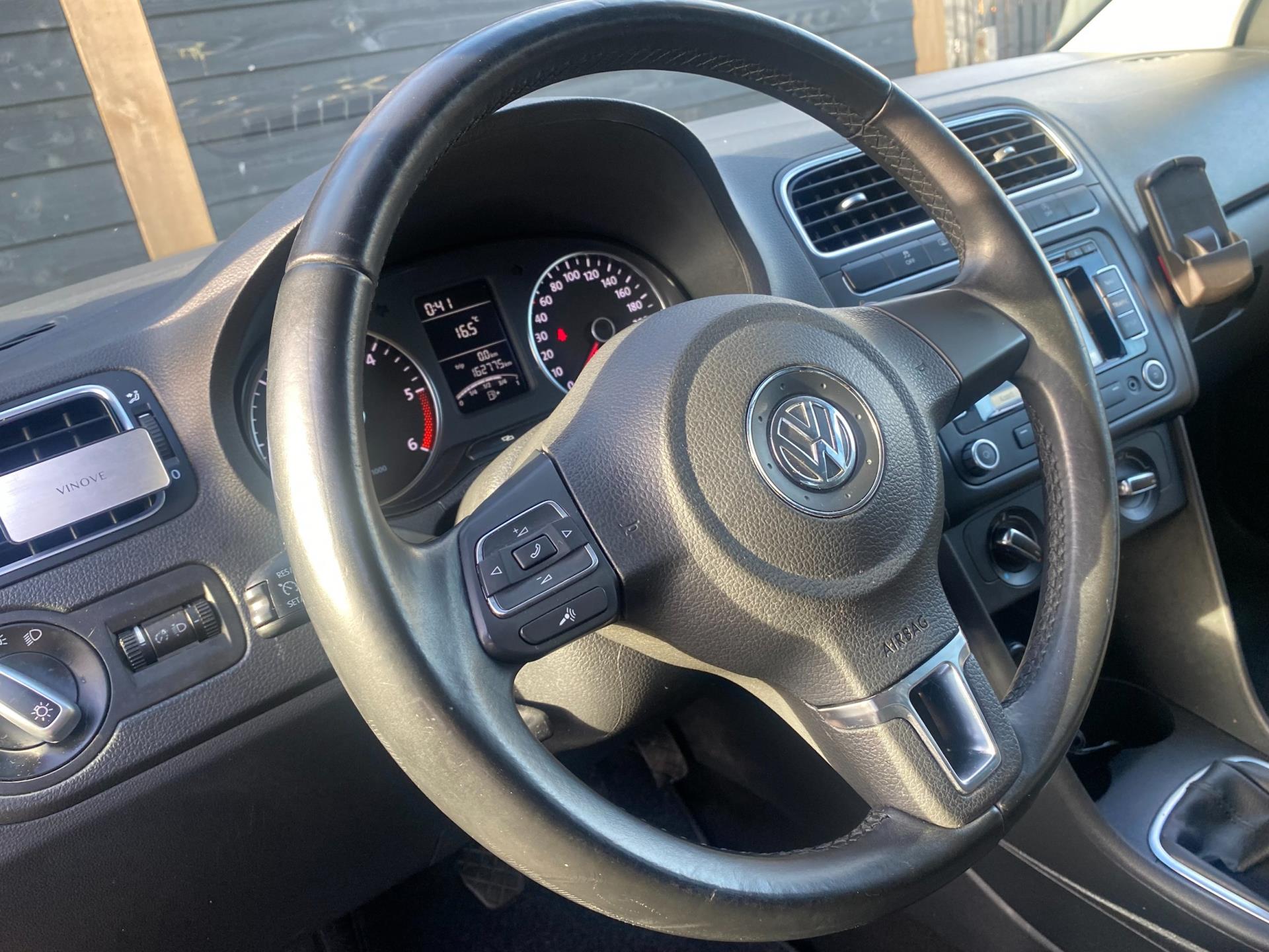 volkswagen-polo-image10.jpg
