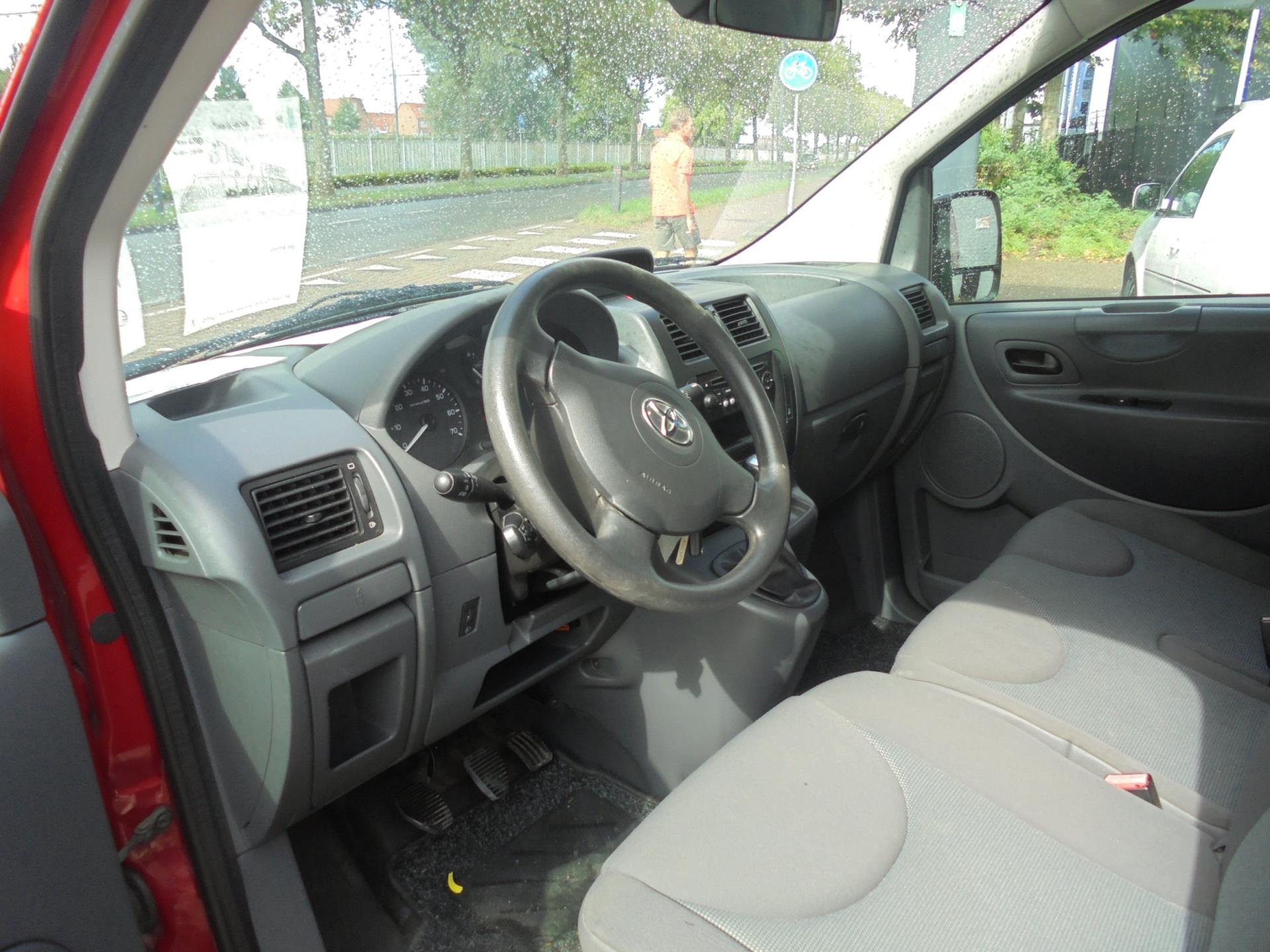 toyota-proace-image8.jpg