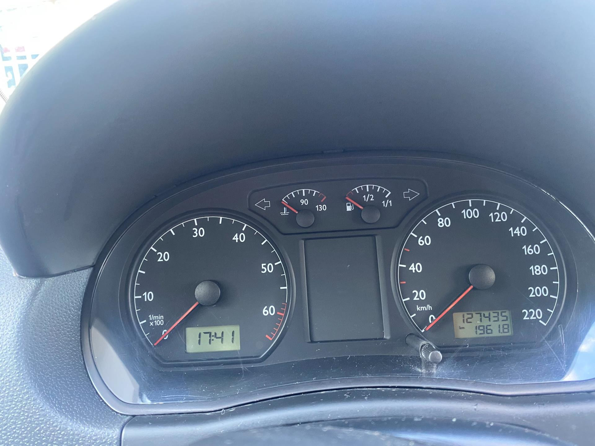 volkswagen-polo-image10.jpg