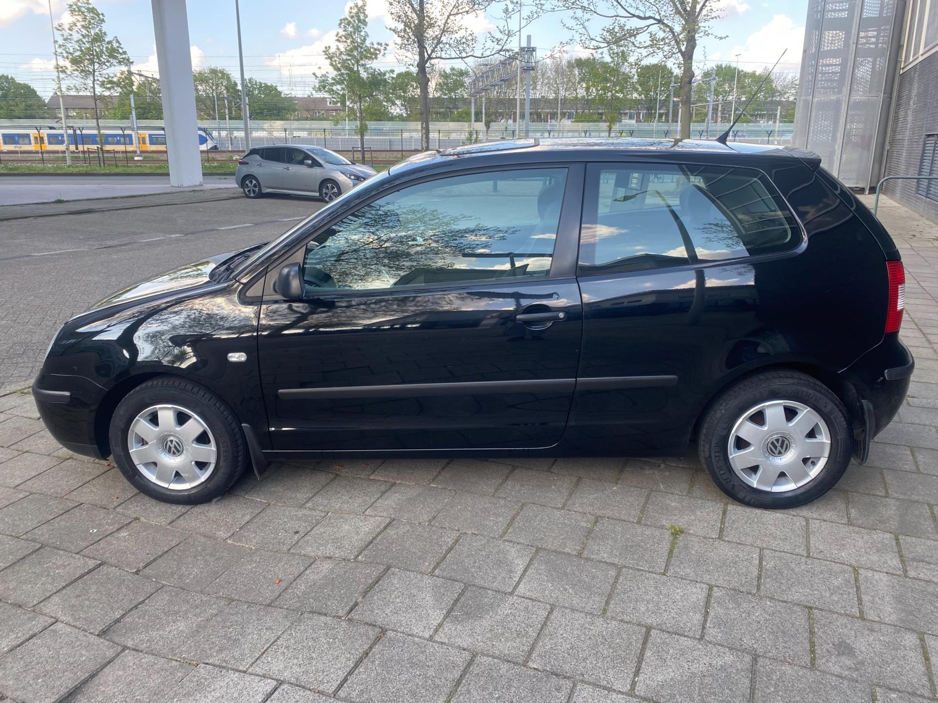 volkswagen-polo-image4.jpg