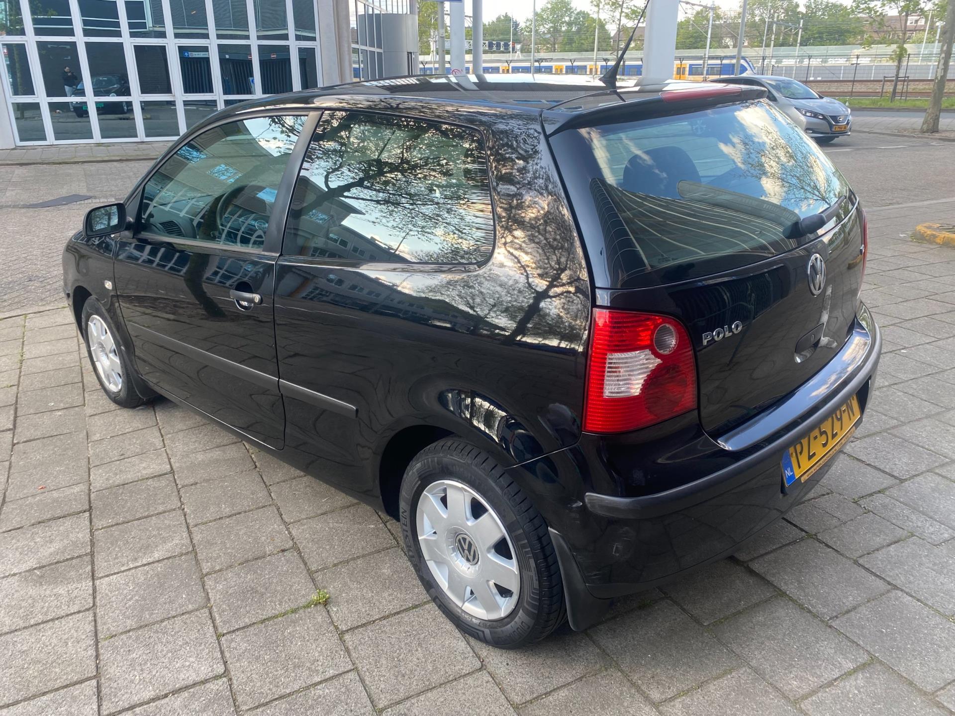 volkswagen-polo-image5.jpg