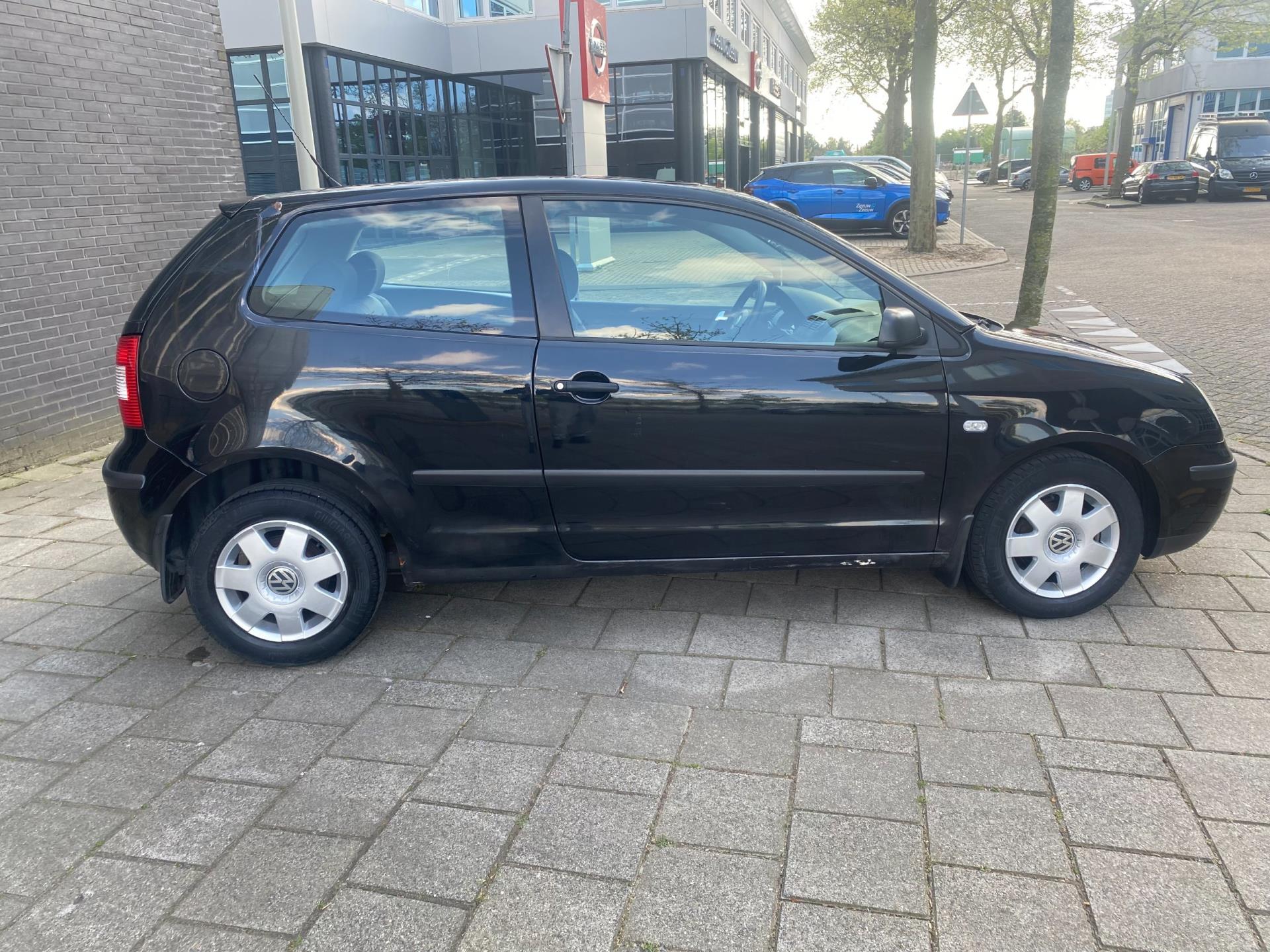 volkswagen-polo-image8.jpg