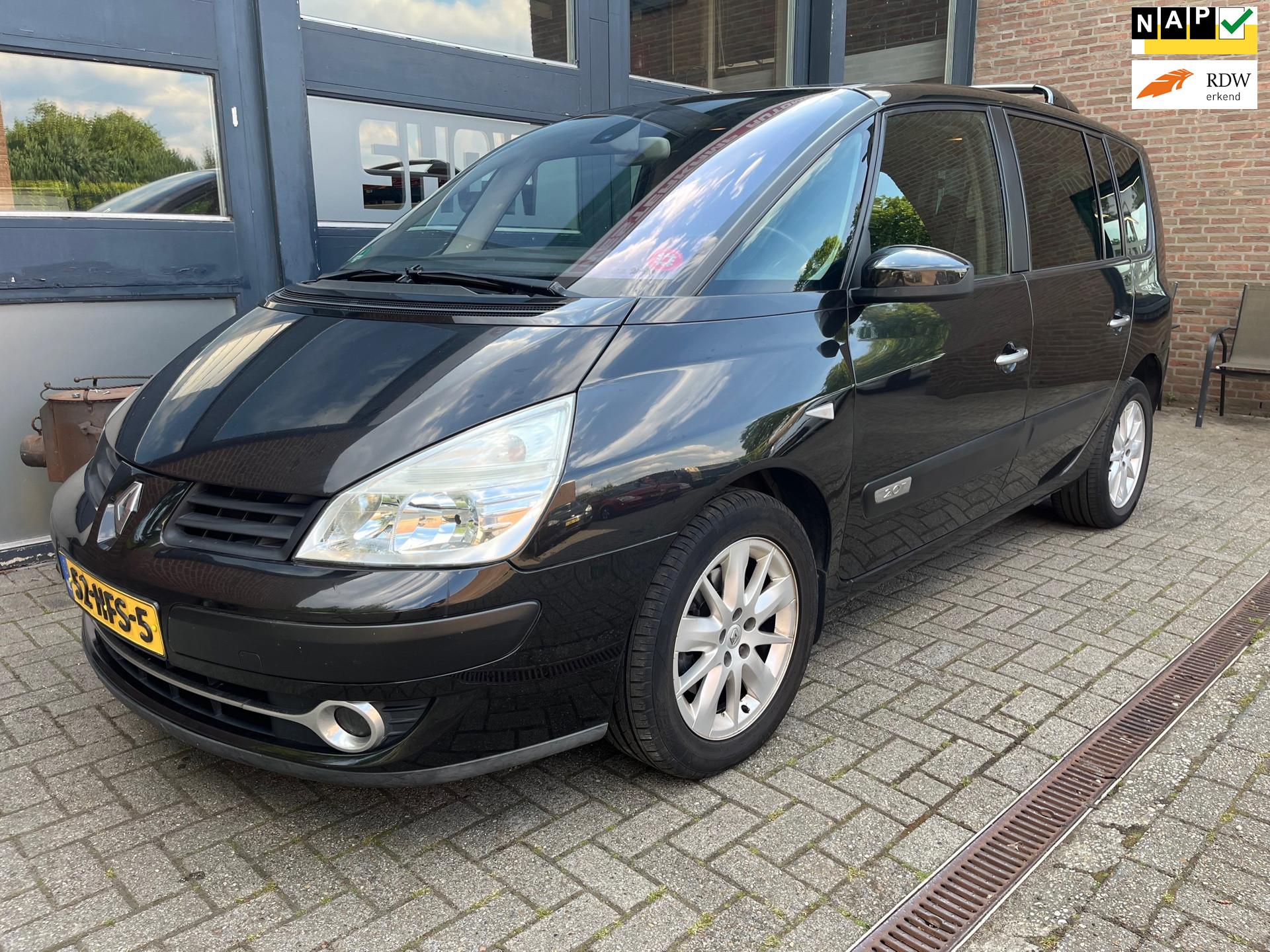 768027241/renault-espace-image1.jpg