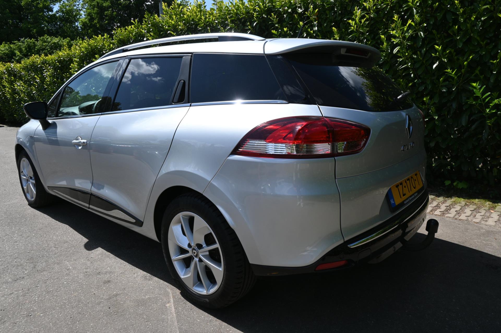 renault-clio-image4.jpg