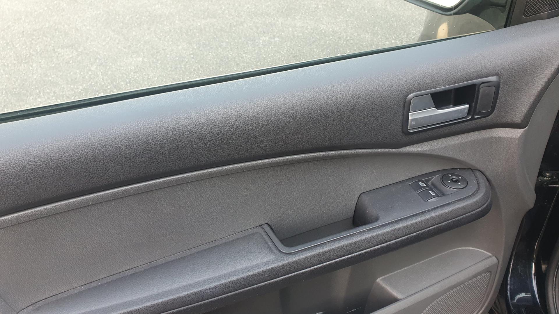 ford-focus-c-max-image10.jpg