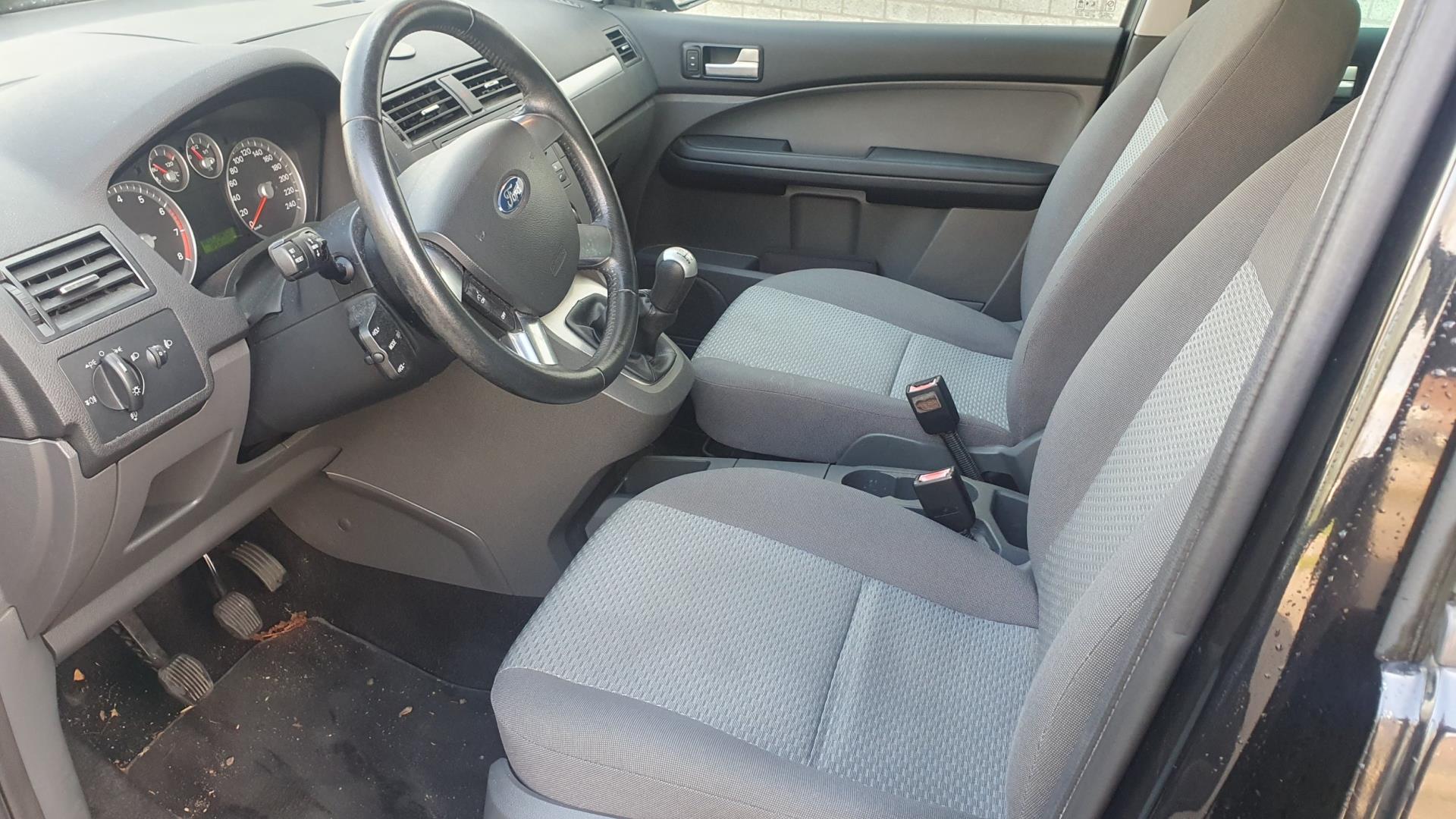 ford-focus-c-max-image9.jpg