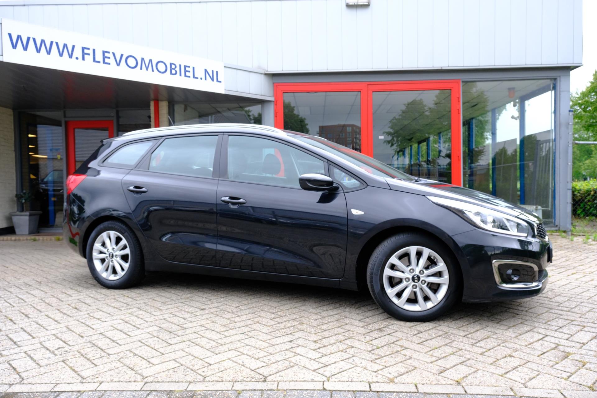 kia-ceed-sportswagon-image4.jpg
