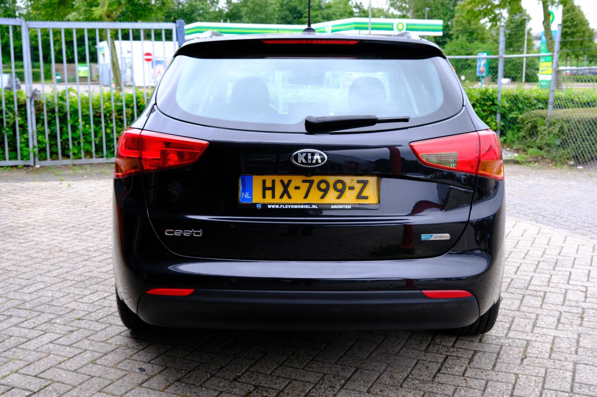 kia-ceed-sportswagon-image8.jpg