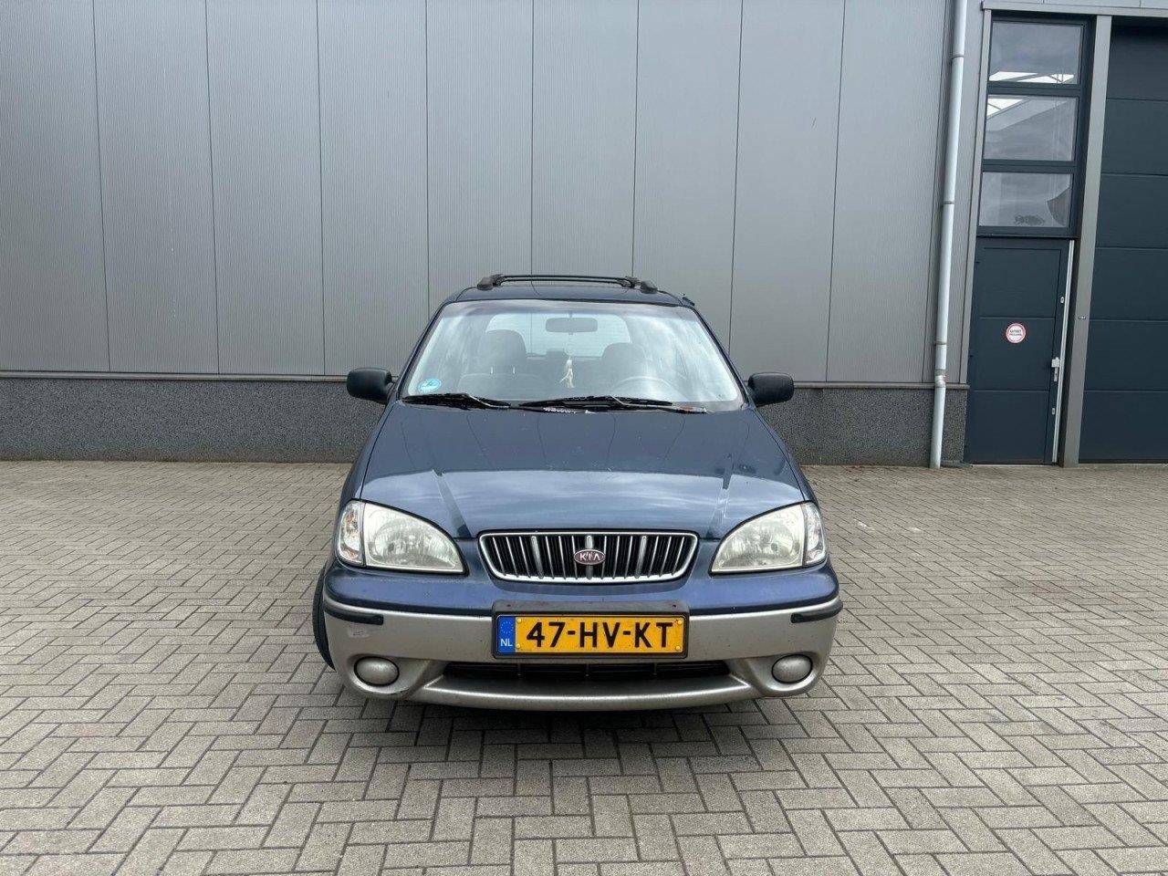 kia-carens-image2.jpg