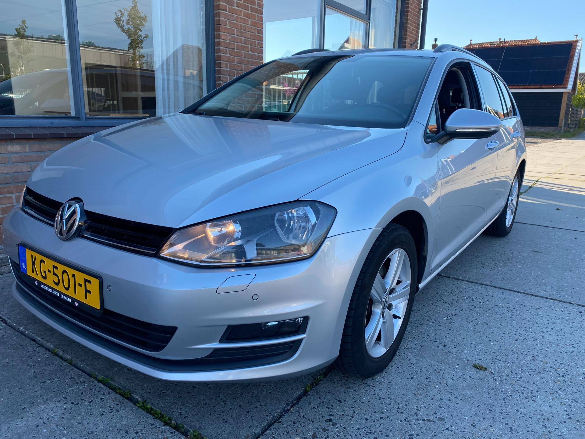 volkswagen-golf-image2.jpg