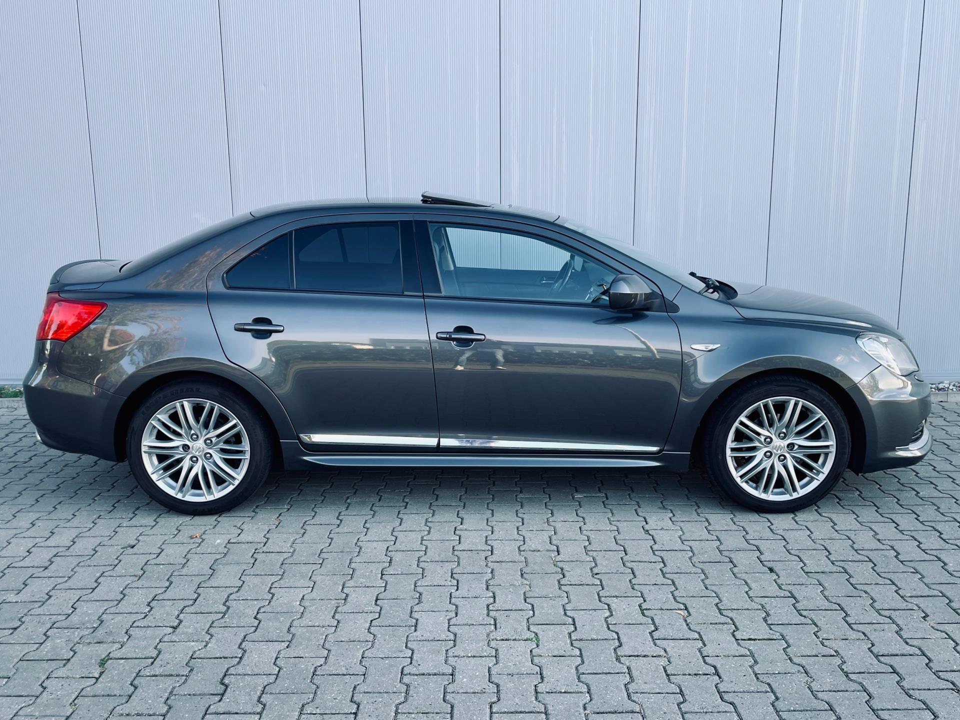 suzuki-kizashi-image8.jpg