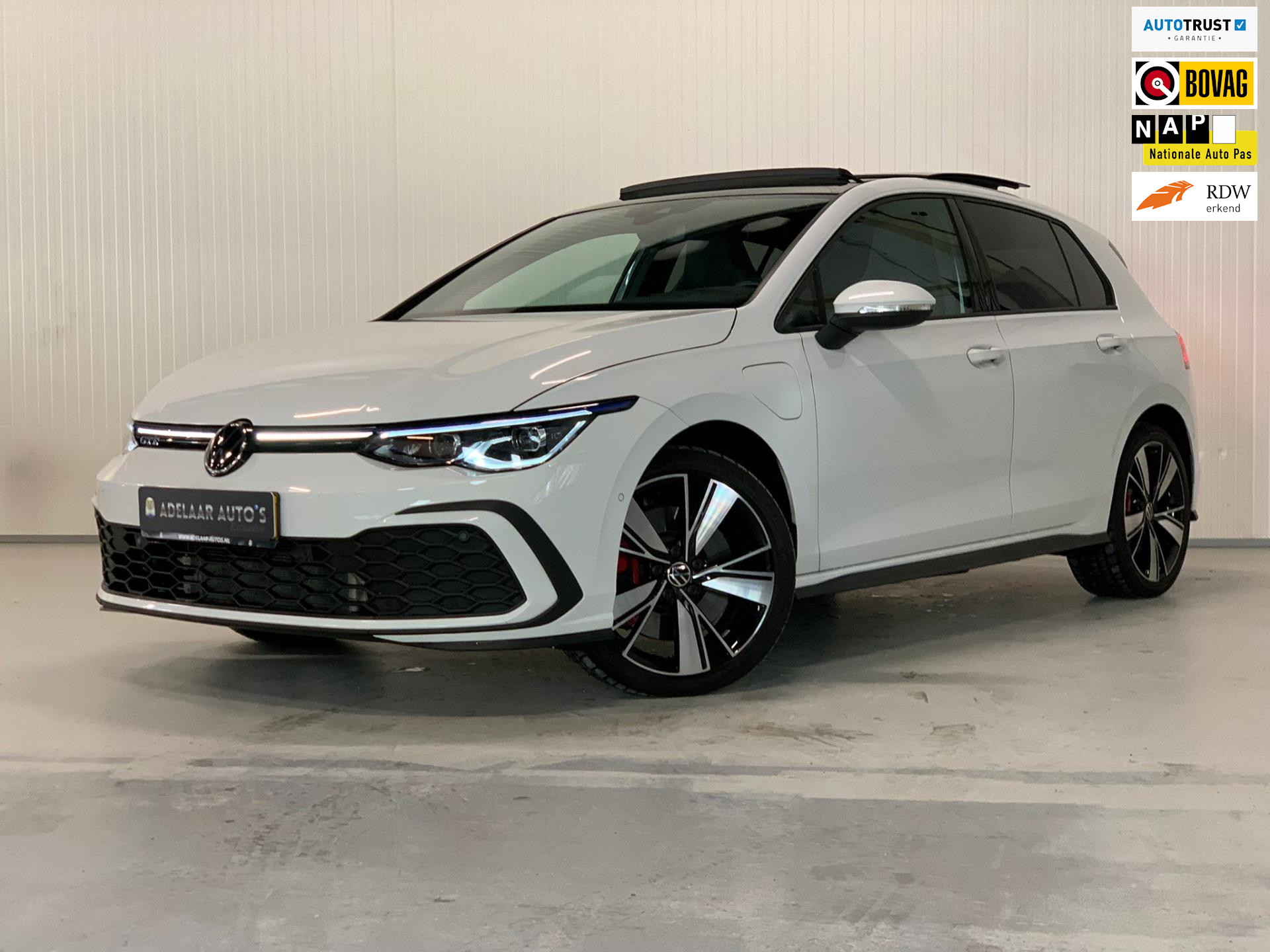 780378742/volkswagen-golf-image1.jpg