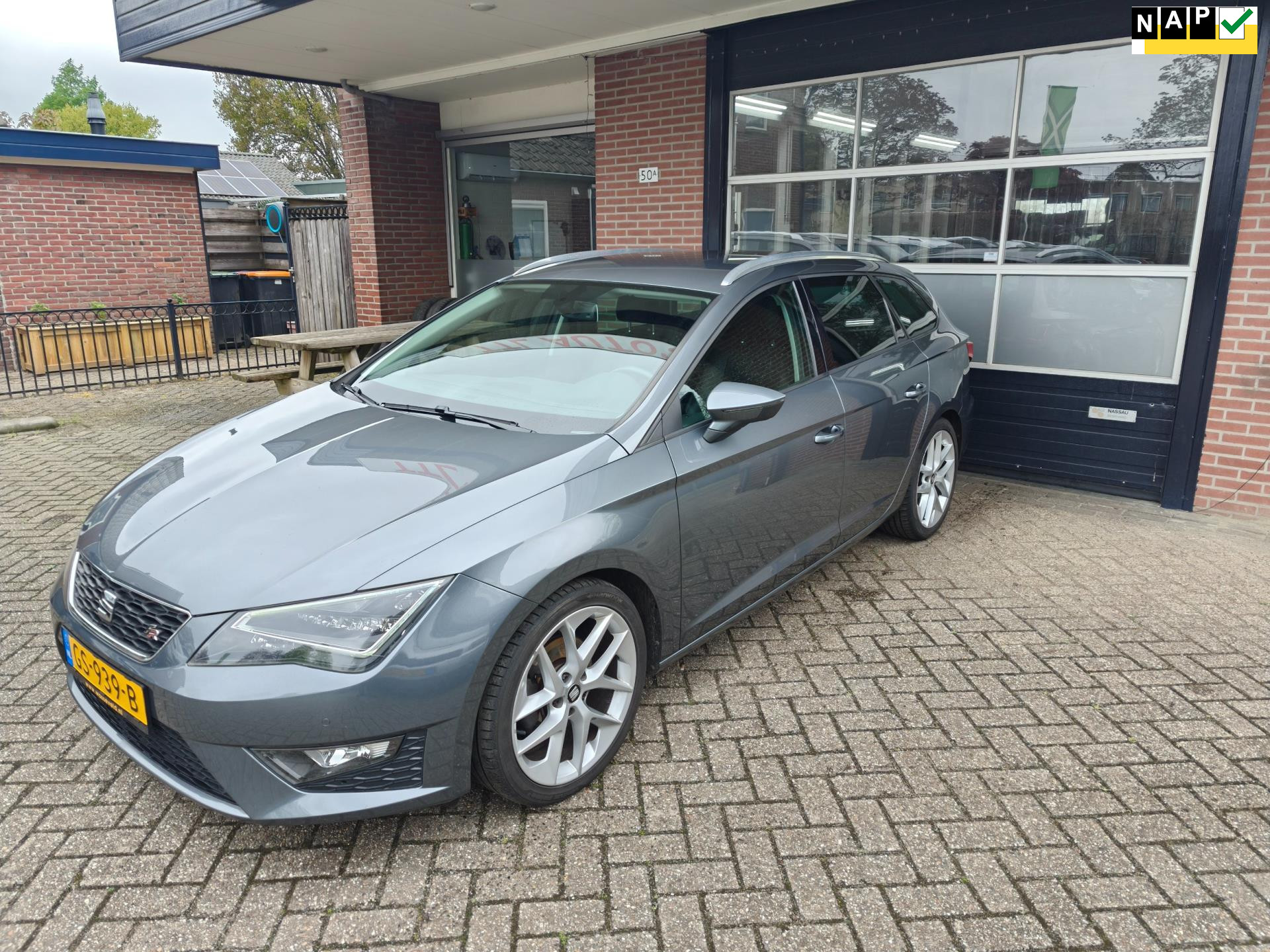 780866218/seat-león-st-image1.jpg
