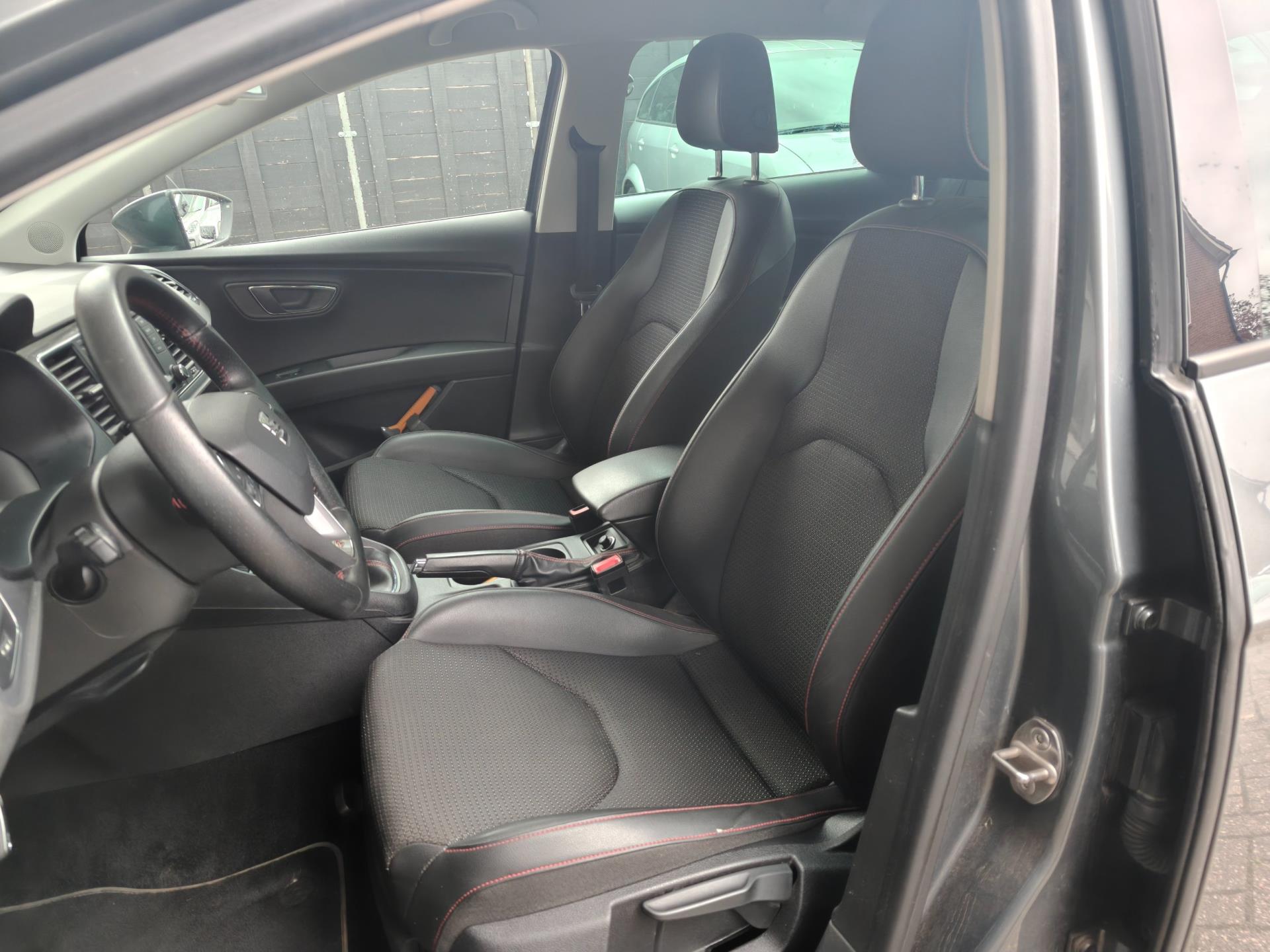 seat-león-st-image7.jpg