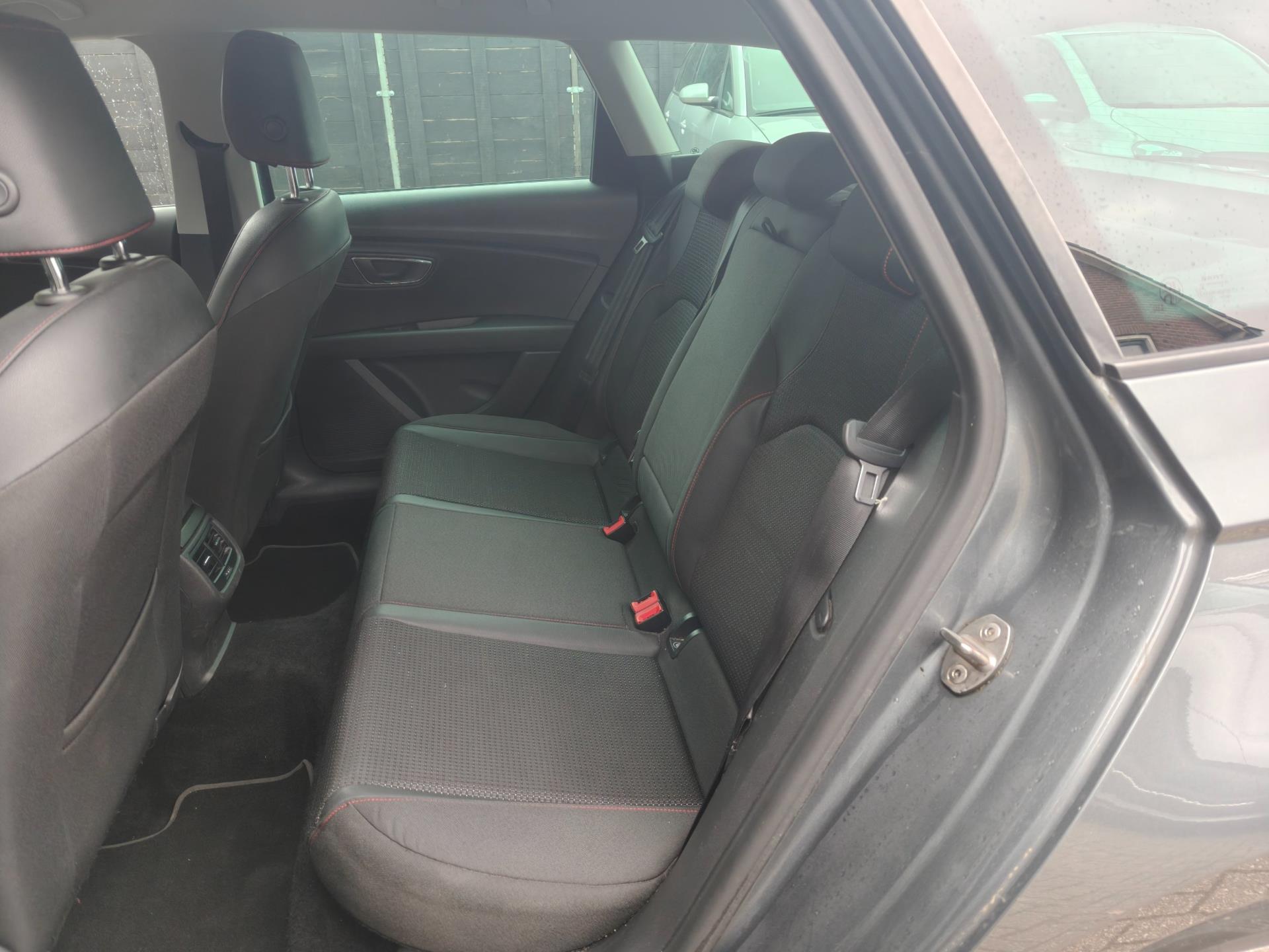 seat-león-st-image8.jpg
