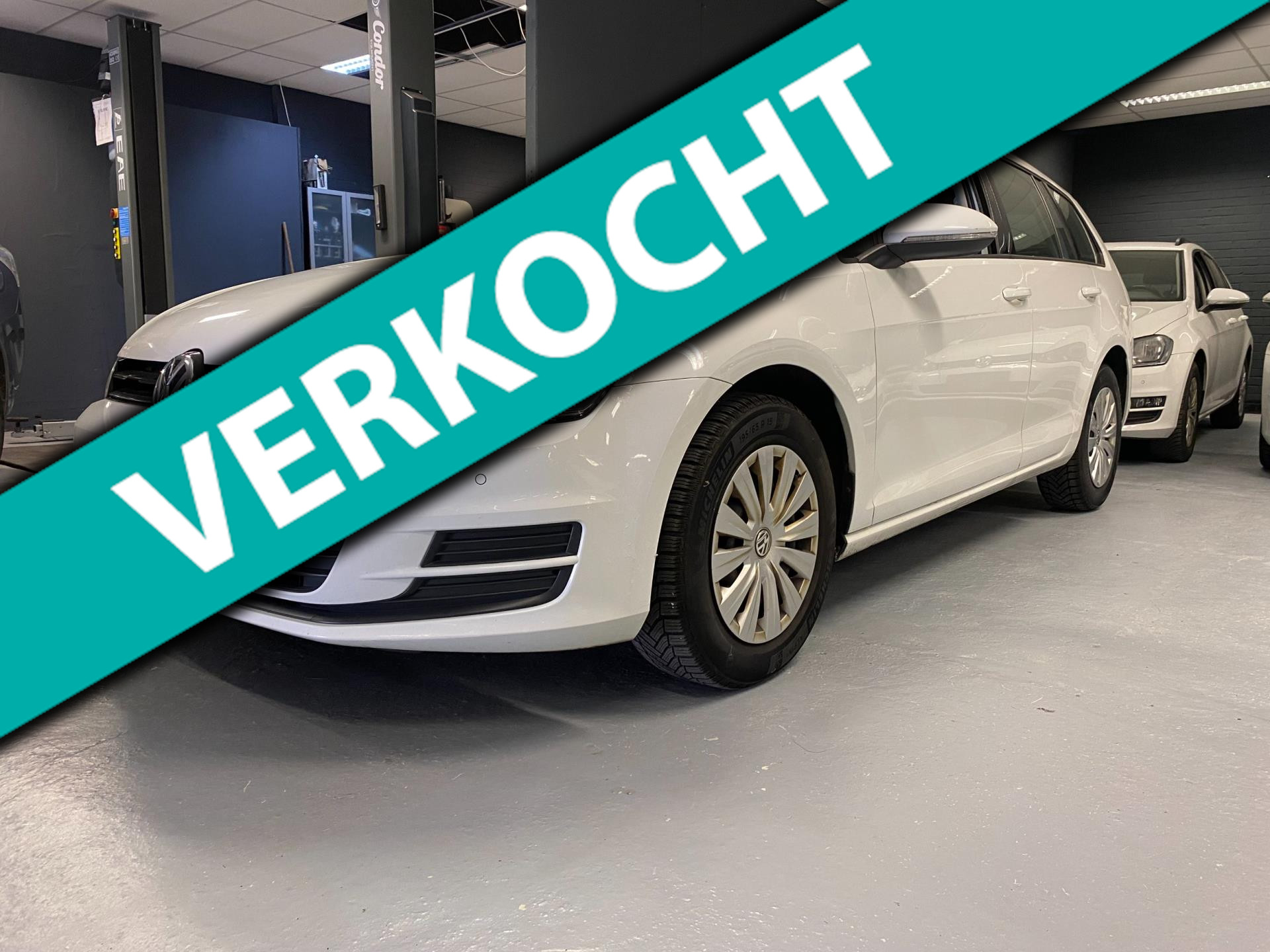 782861804/volkswagen-golf-variant-image1.jpg
