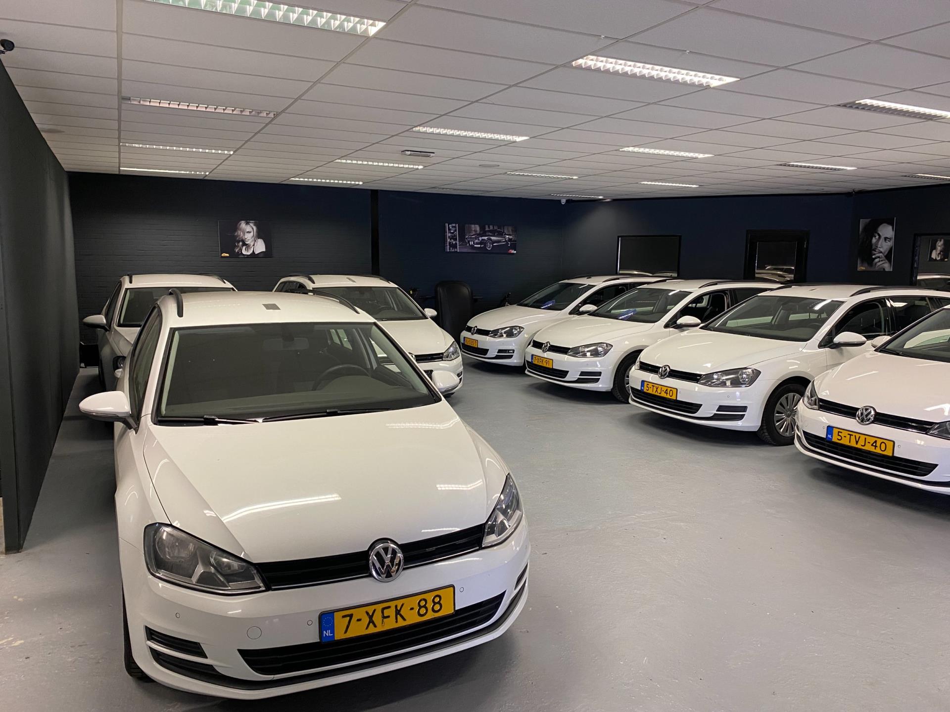 volkswagen-golf-variant-image6.jpg