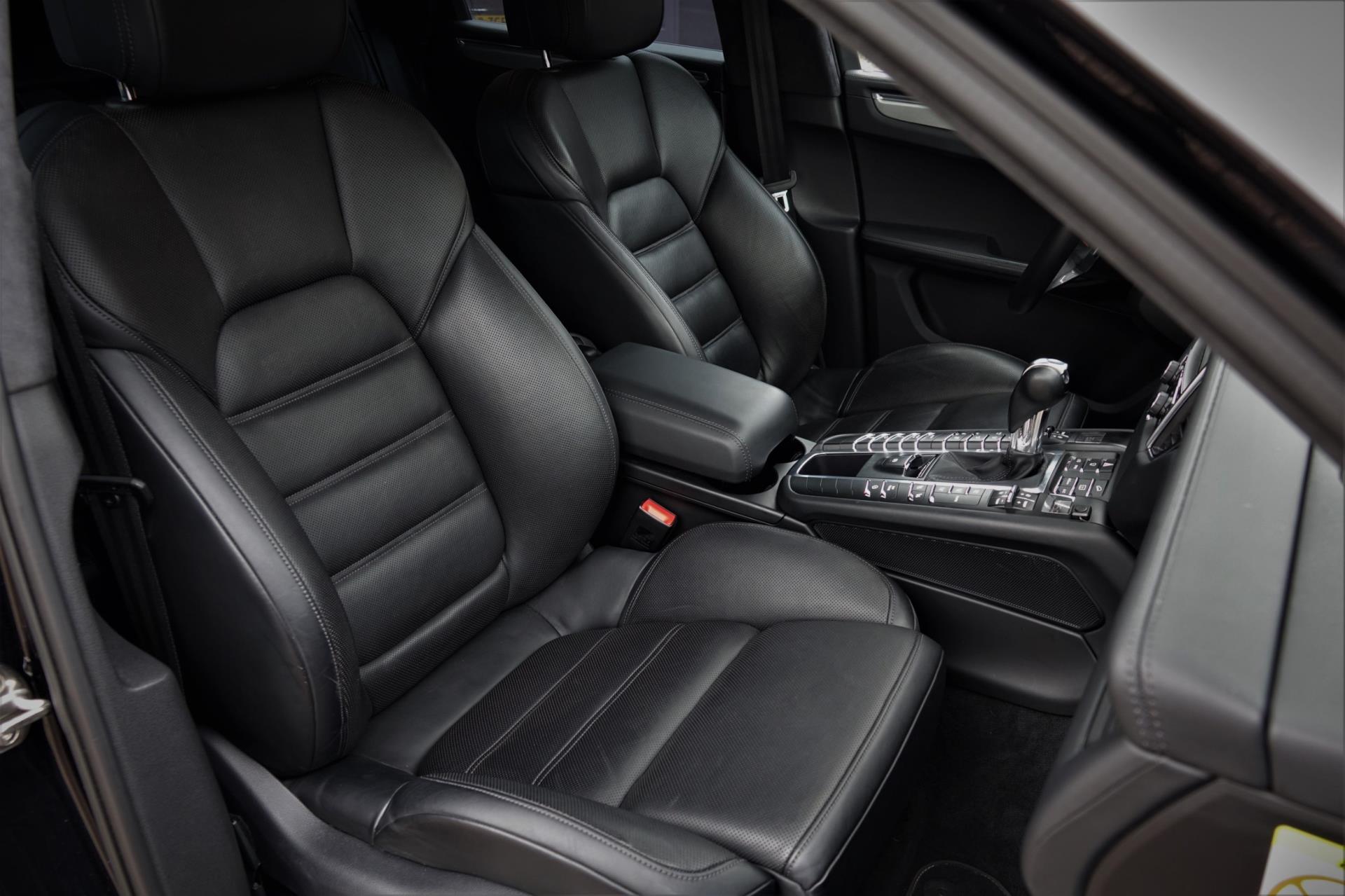 porsche-macan-image10.jpg