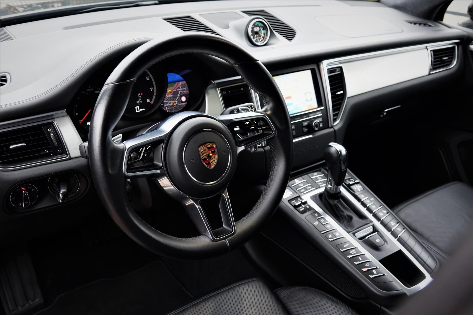 porsche-macan-image2.jpg