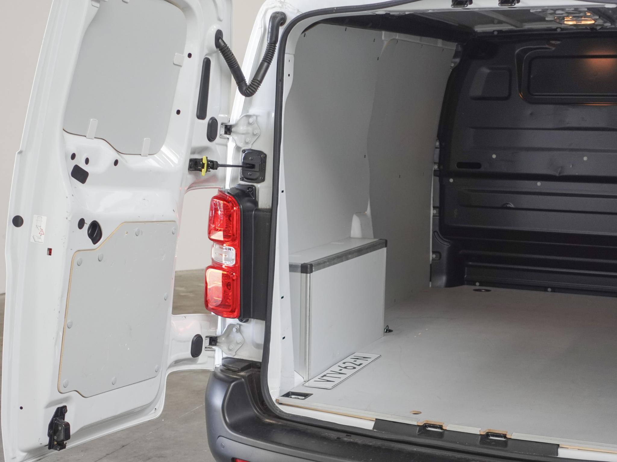 opel-vivaro-image10.jpg