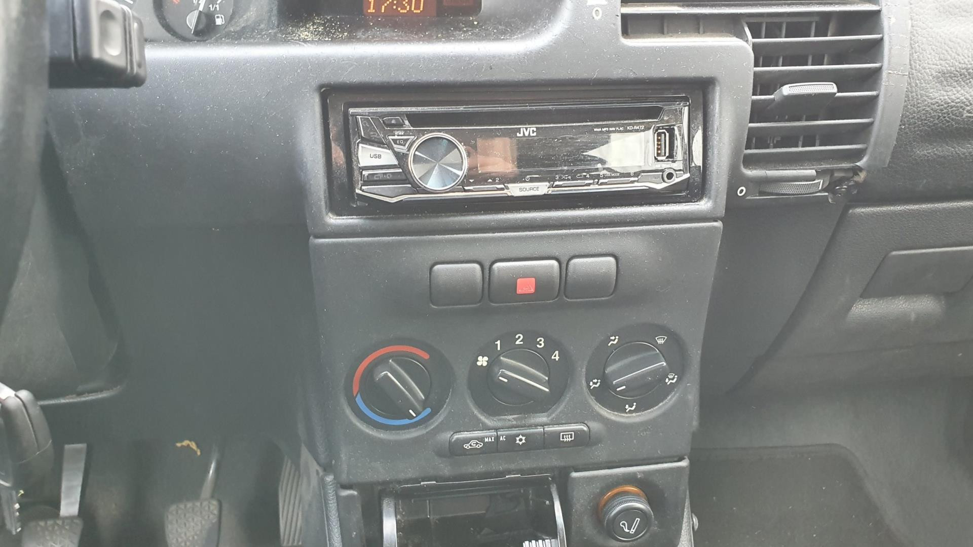 opel-zafira-image7.jpg