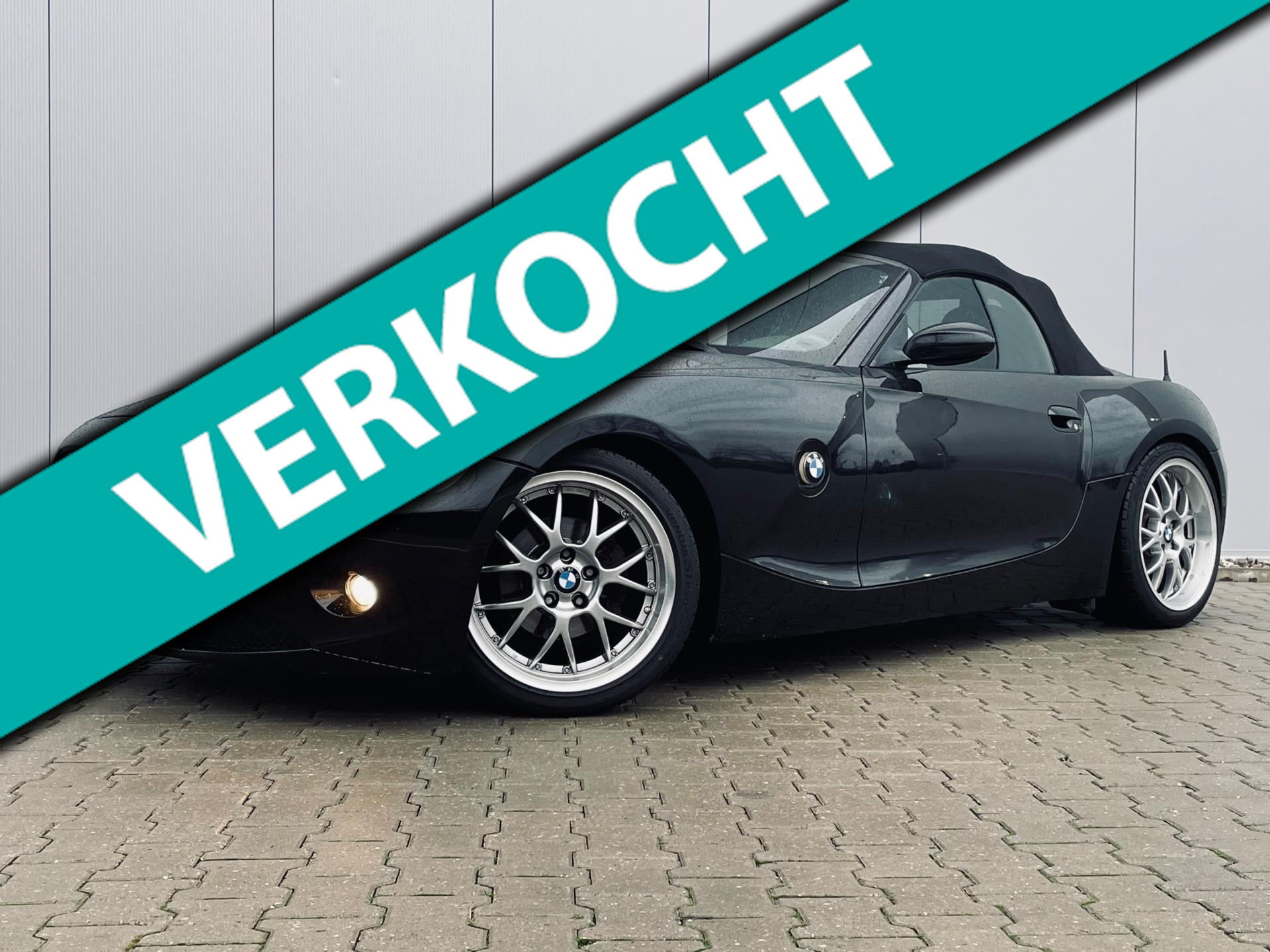 788769885/bmw-z4-image1.jpg