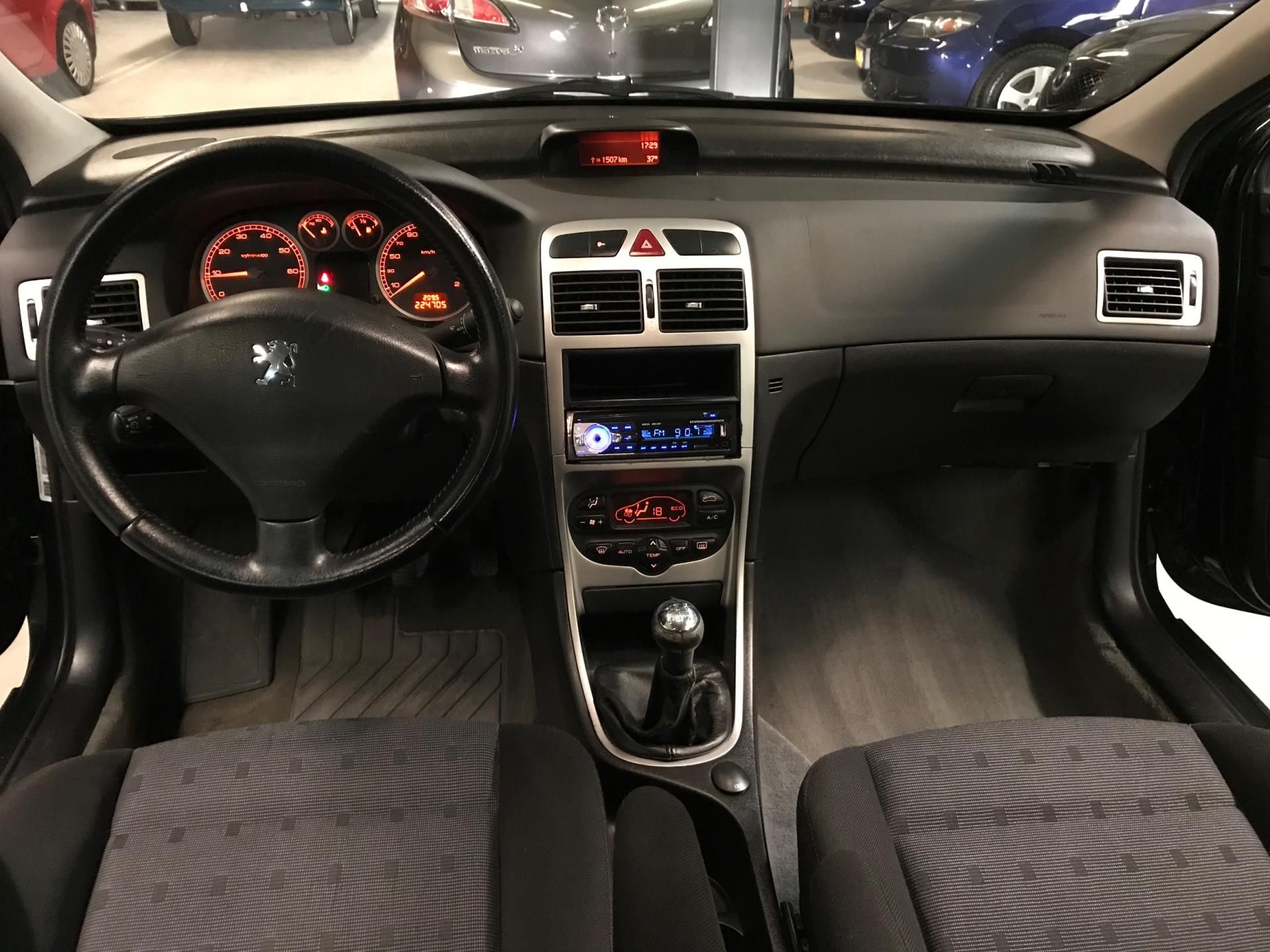 peugeot-307-image7.jpg