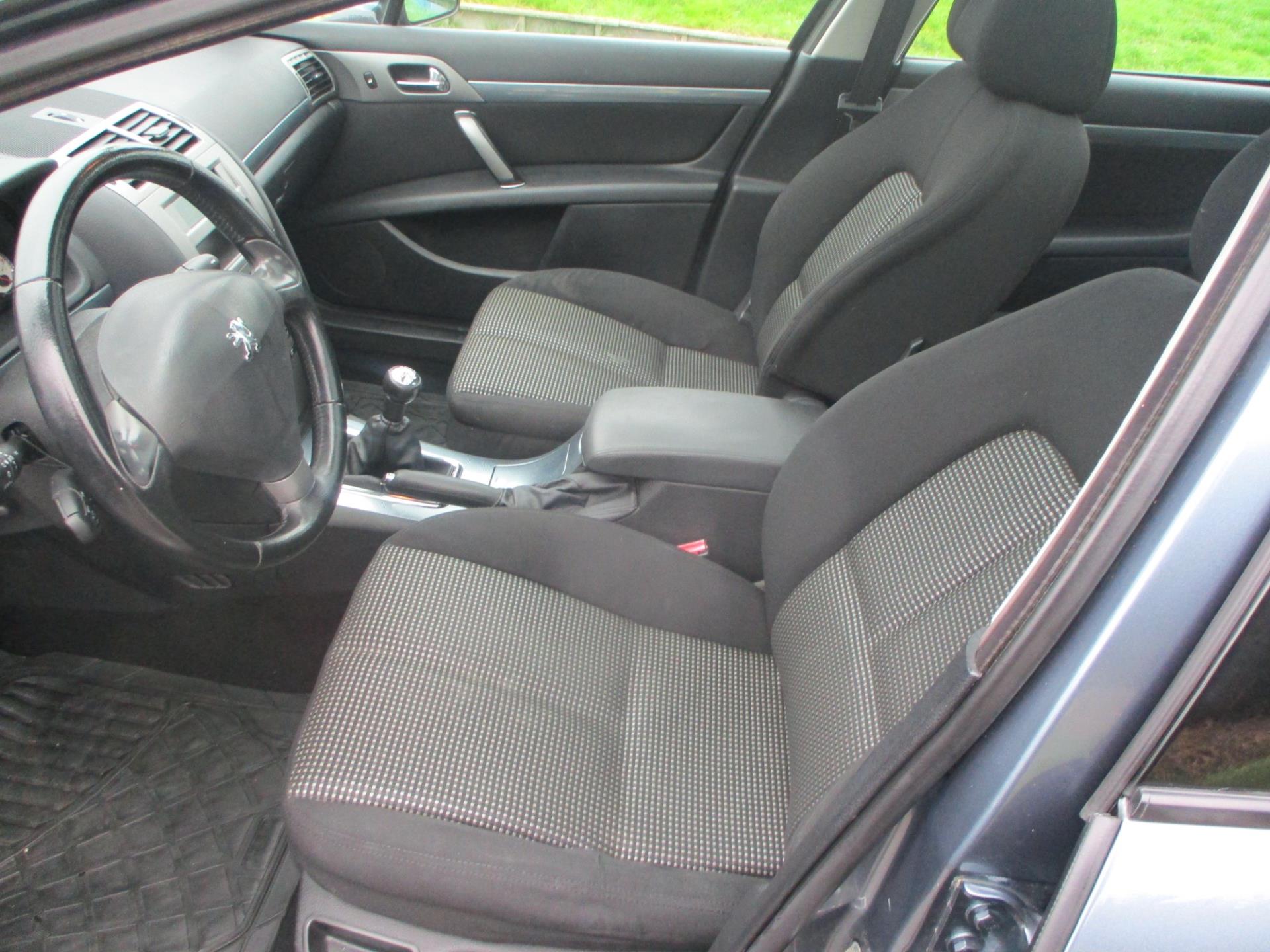 peugeot-407-image9.jpg