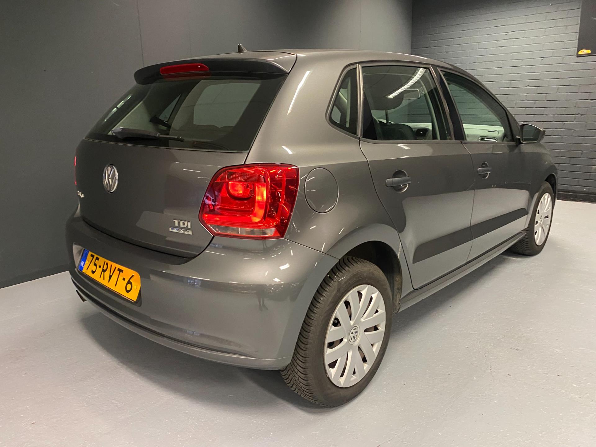 volkswagen-polo-image4.jpg