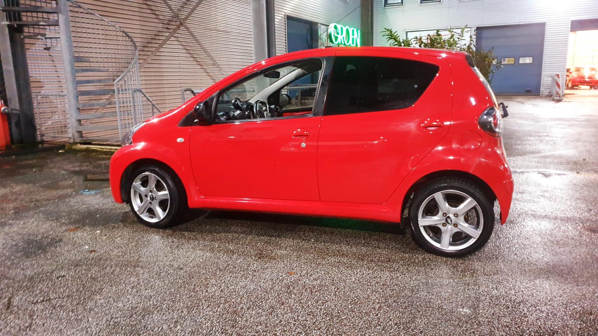 toyota-aygo-image8.jpg