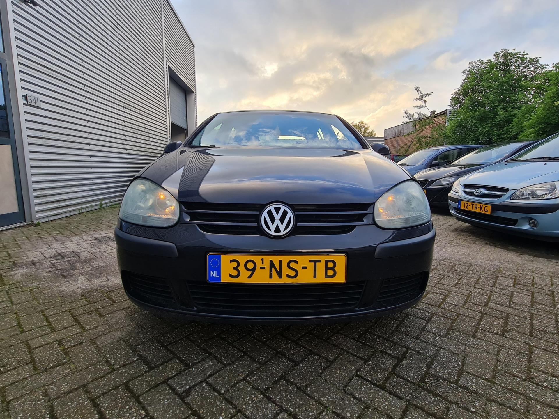 volkswagen-golf-image2.jpg