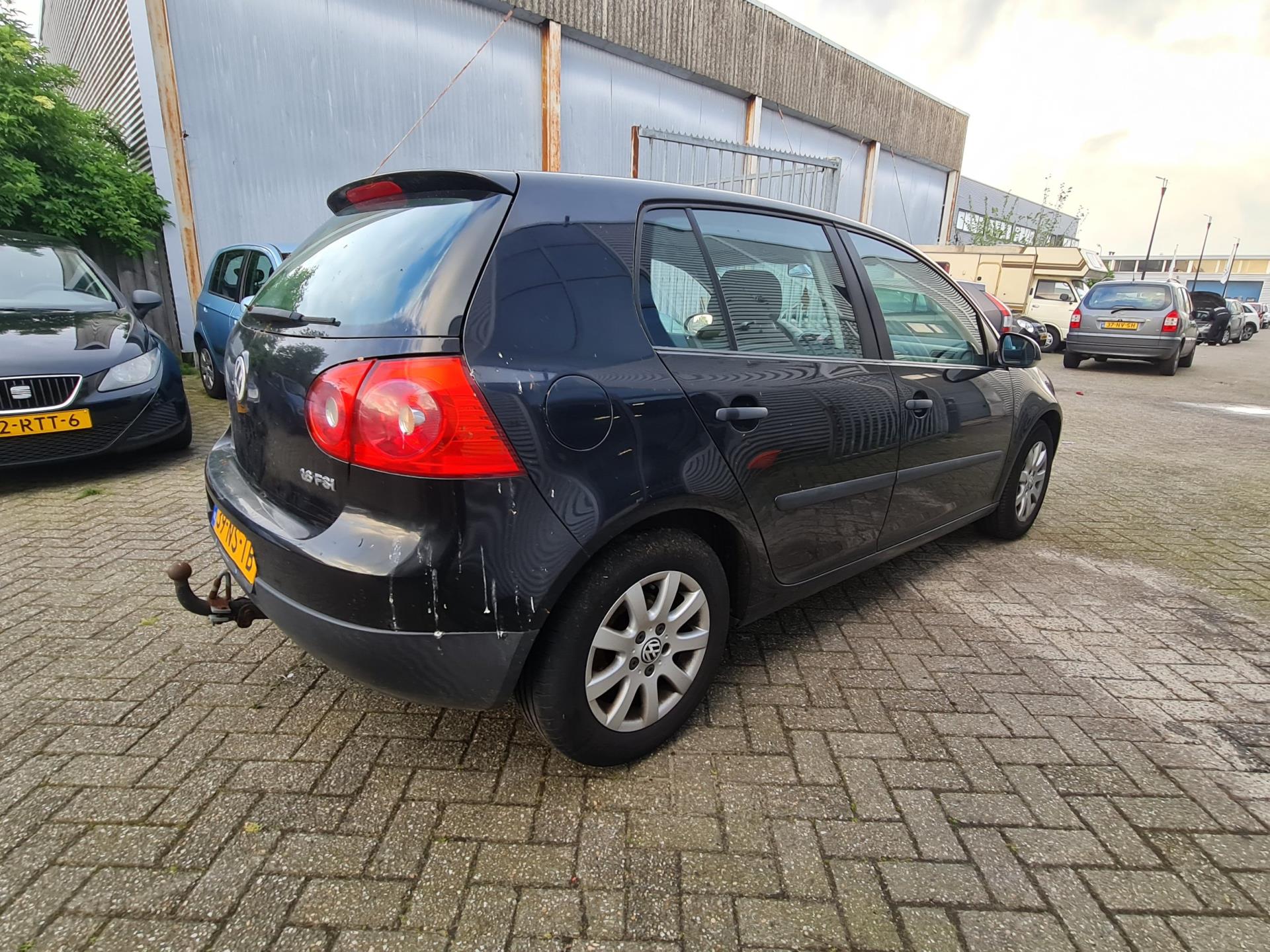 volkswagen-golf-image4.jpg