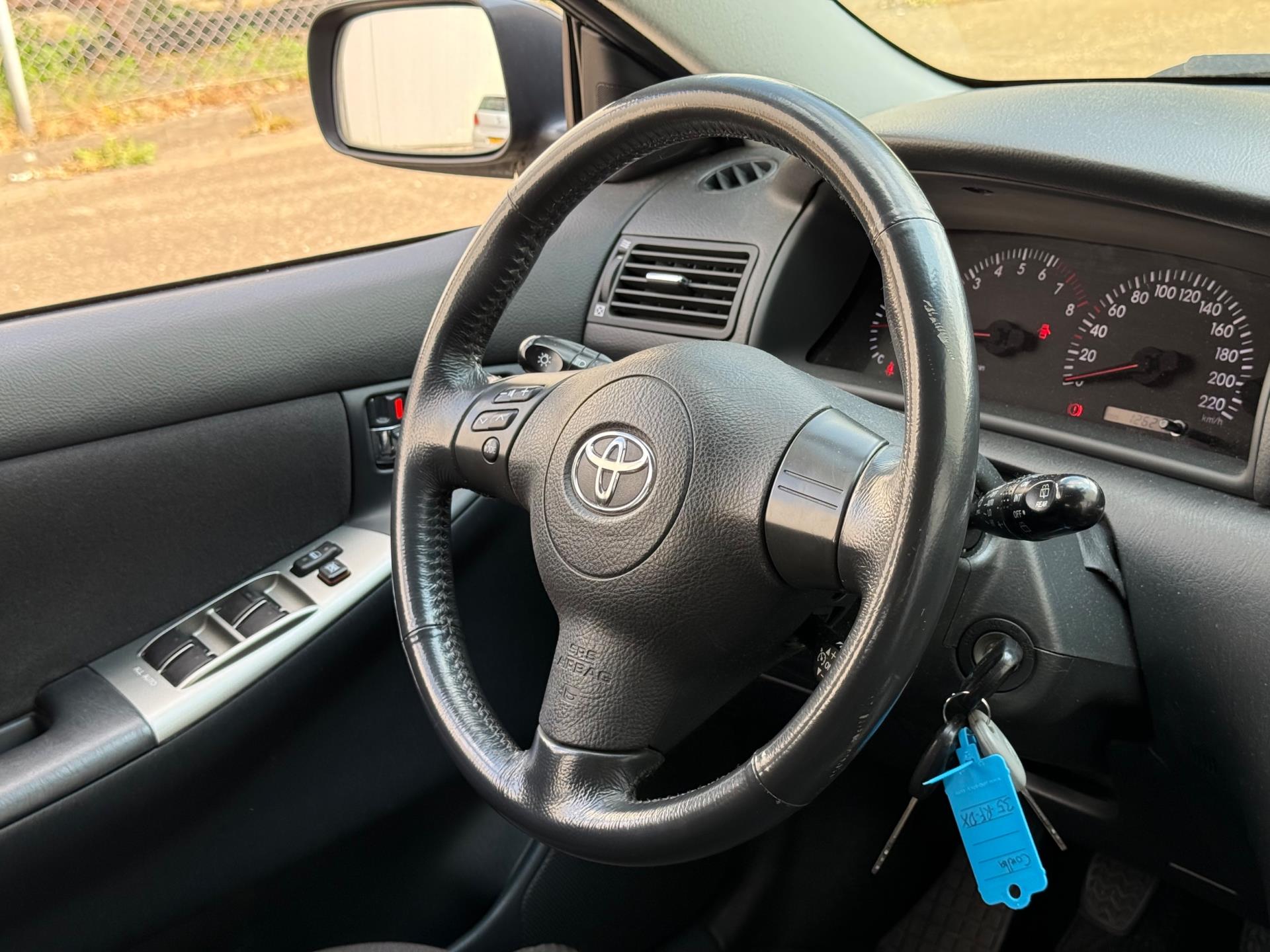 toyota-corolla-image8.jpg