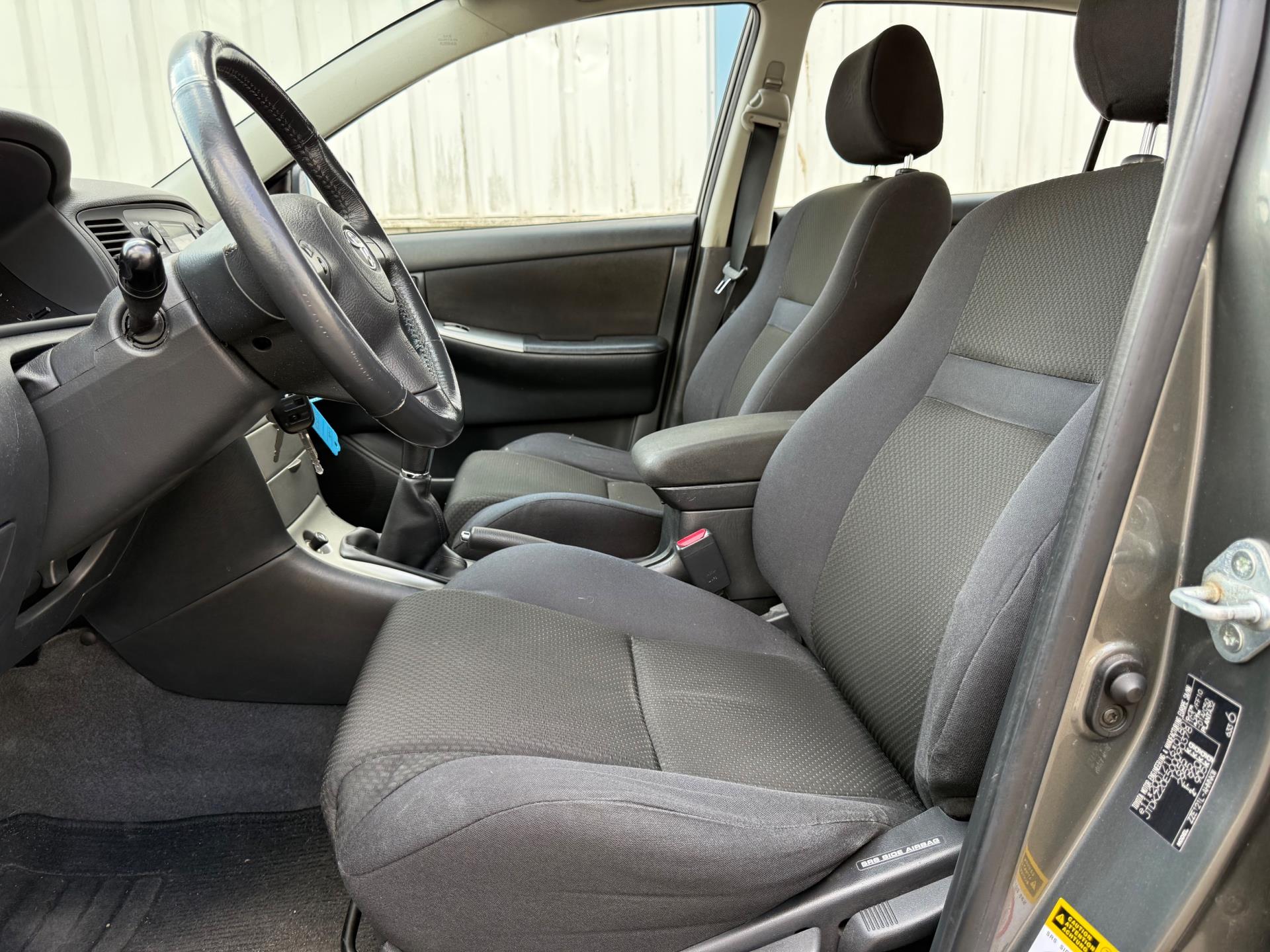 toyota-corolla-image9.jpg