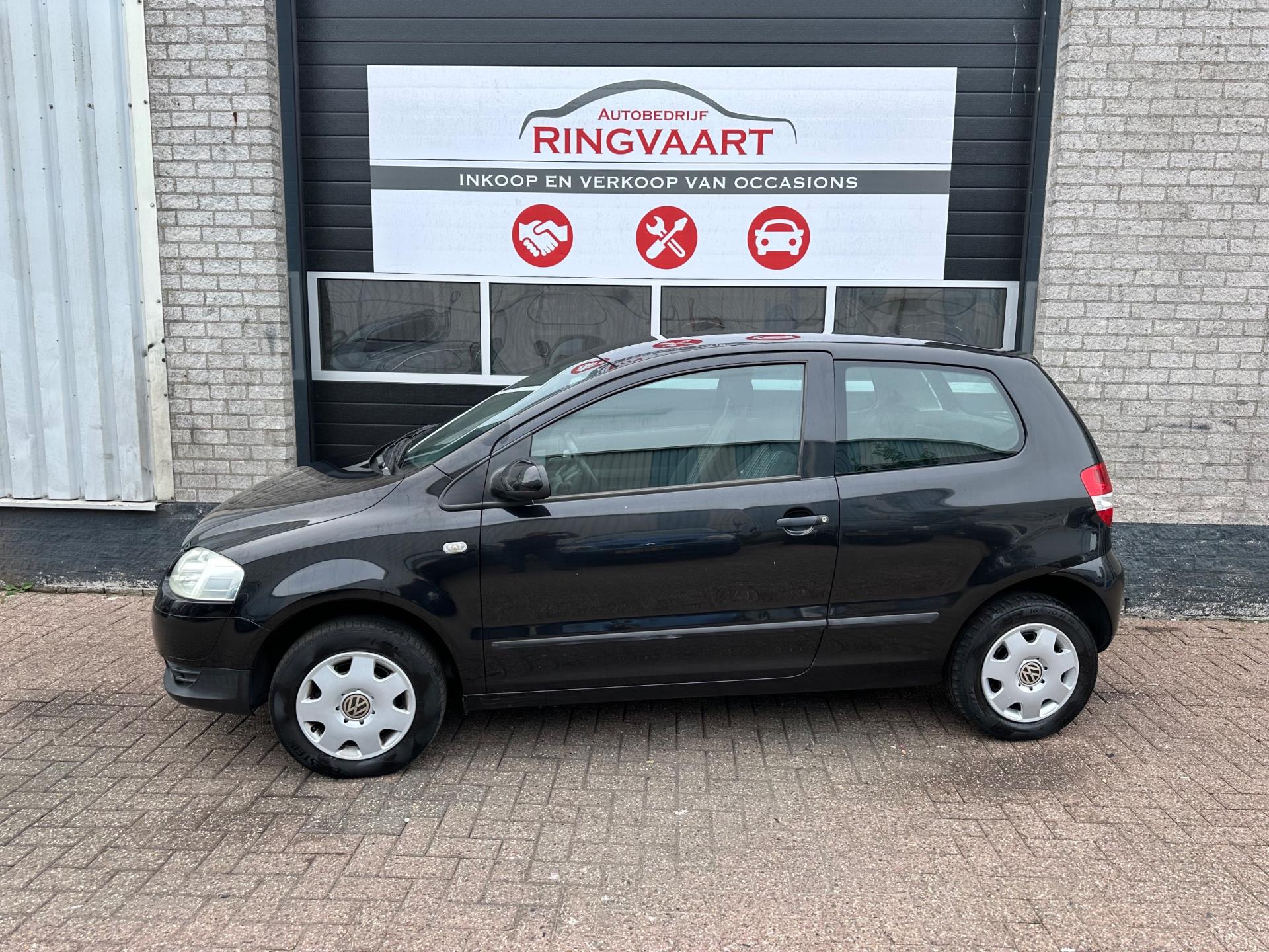 volkswagen-fox-image3.jpg