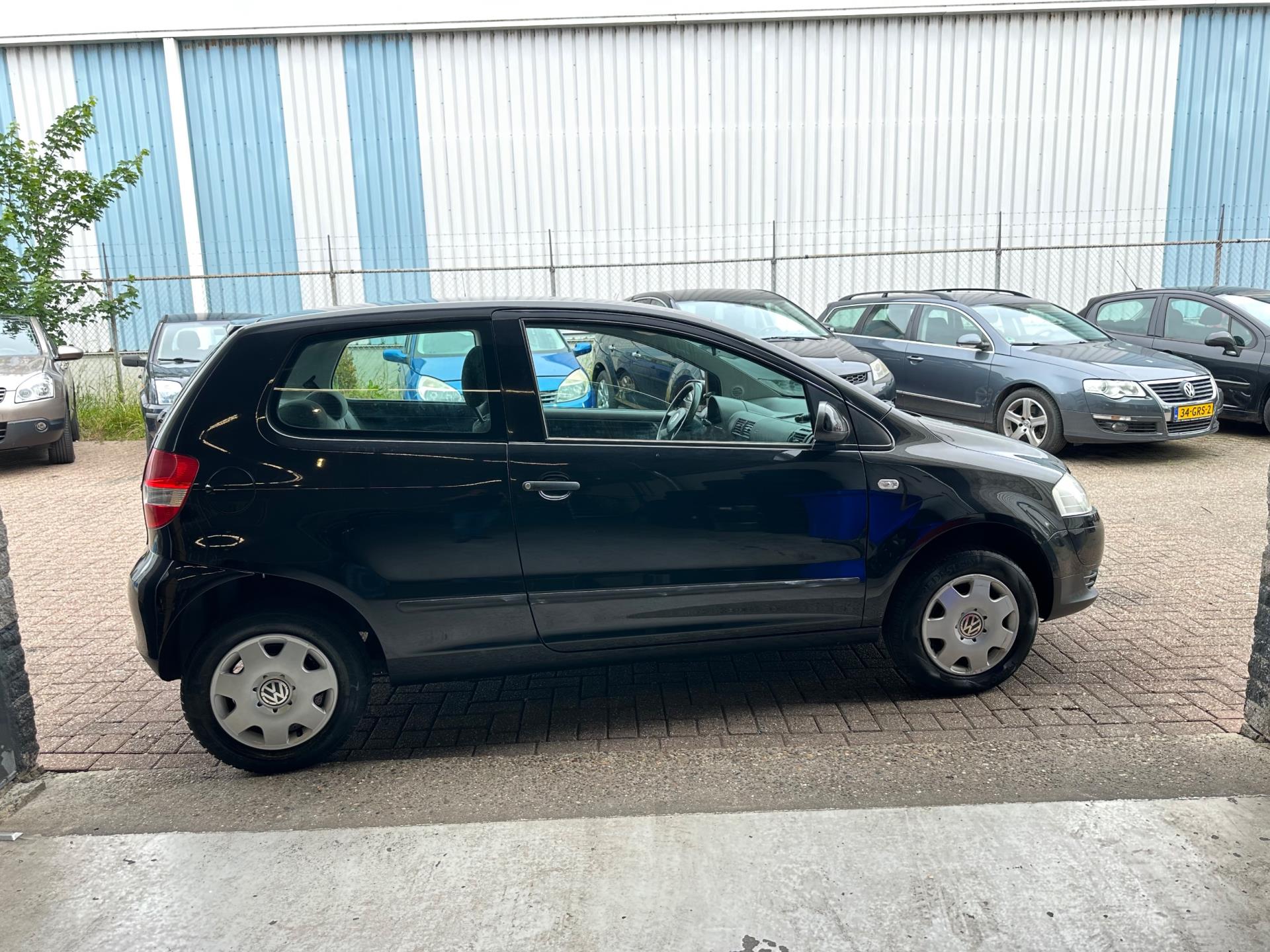 volkswagen-fox-image5.jpg