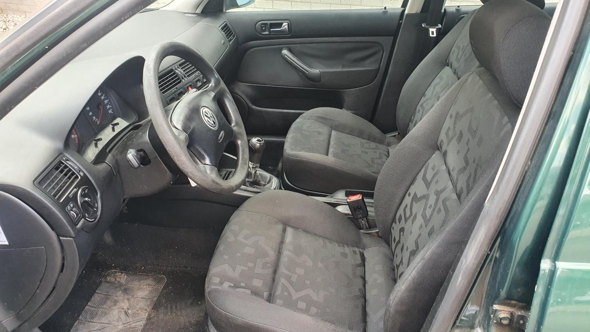 volkswagen-bora-image10.jpg