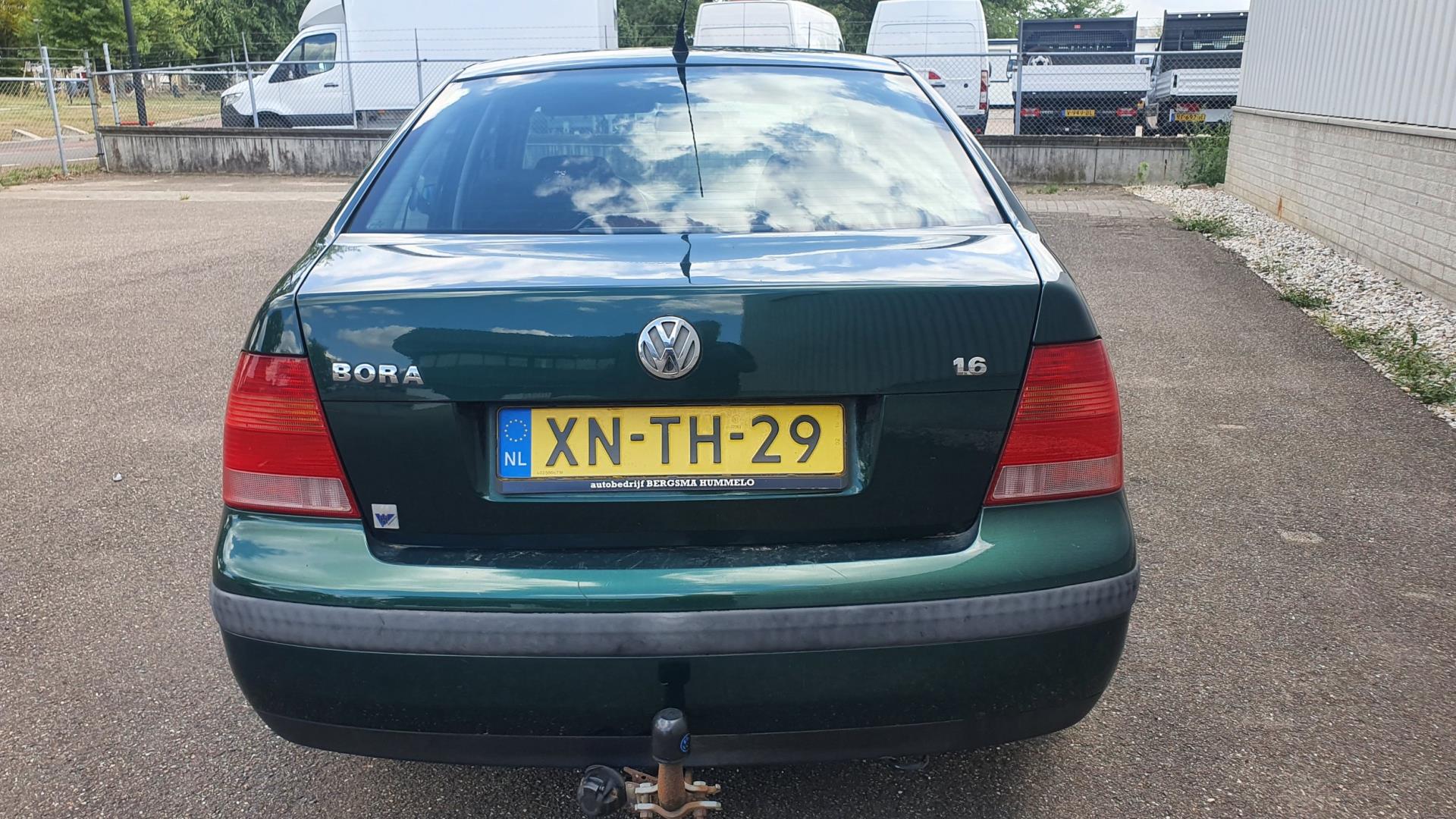 volkswagen-bora-image3.jpg