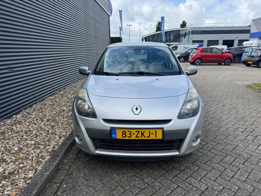renault-clio-image2.jpg
