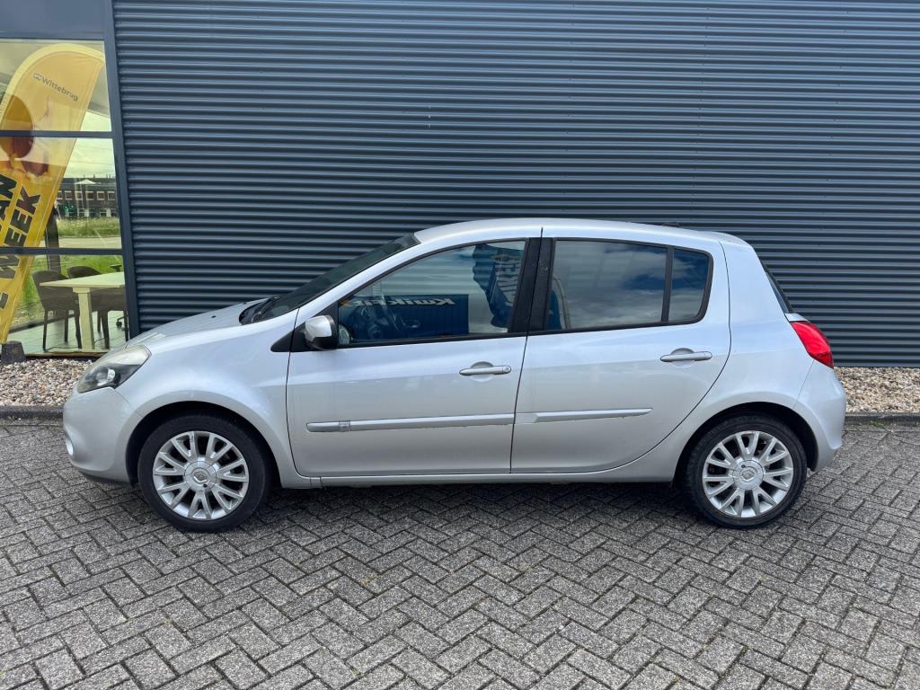 renault-clio-image4.jpg