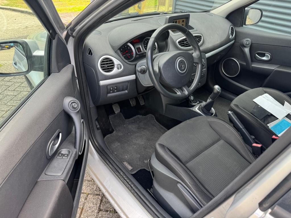 renault-clio-image7.jpg
