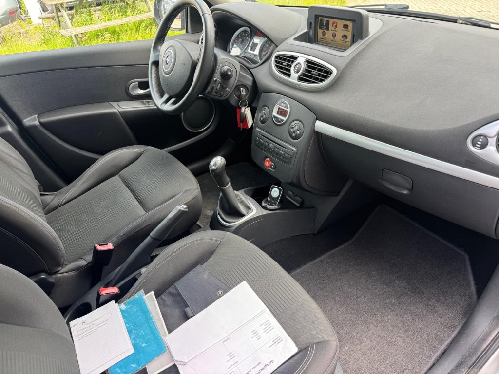 renault-clio-image9.jpg