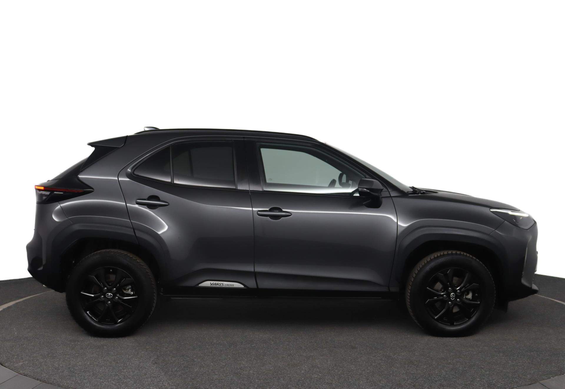 toyota-yaris-cross-image4.jpg