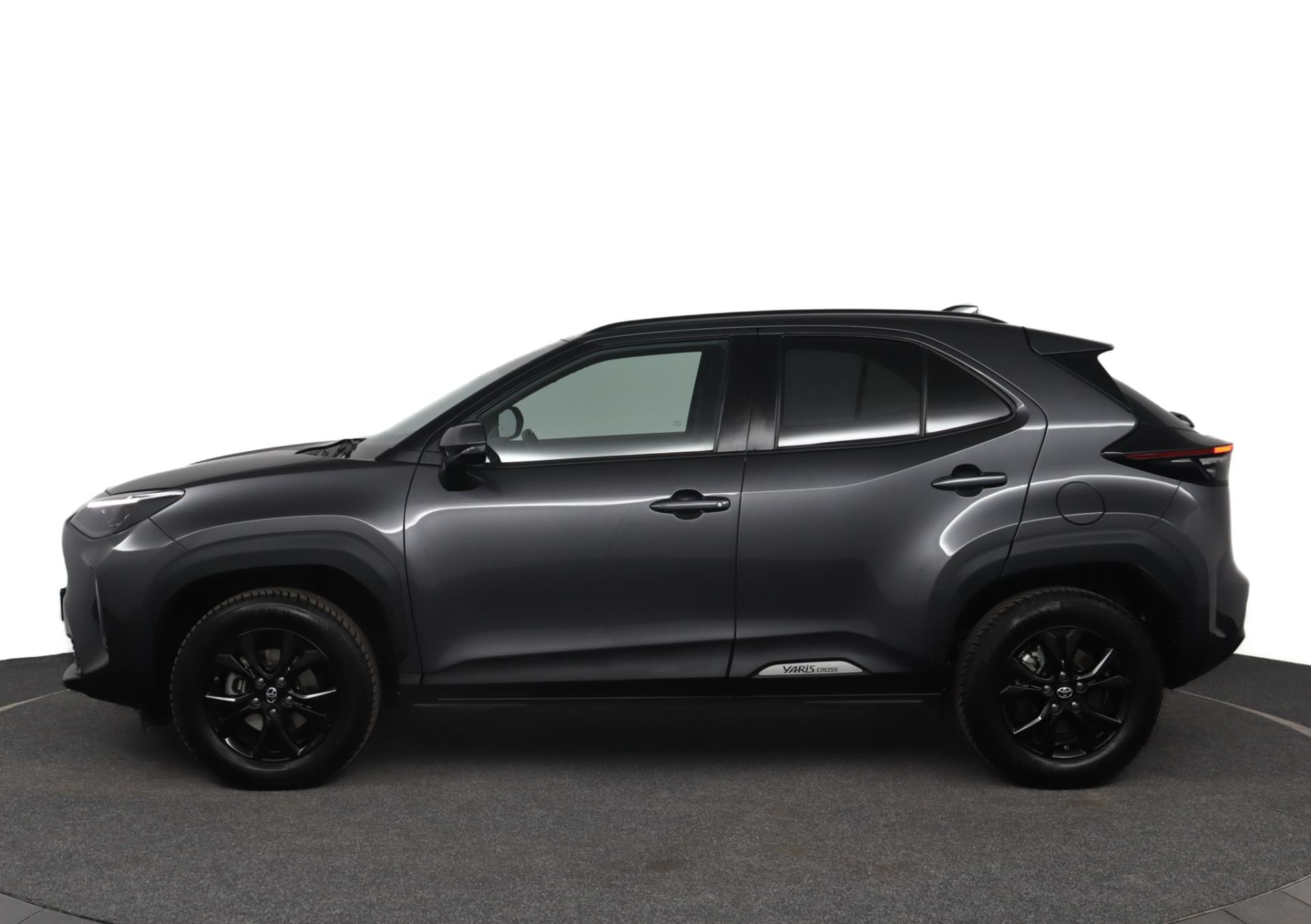 toyota-yaris-cross-image8.jpg