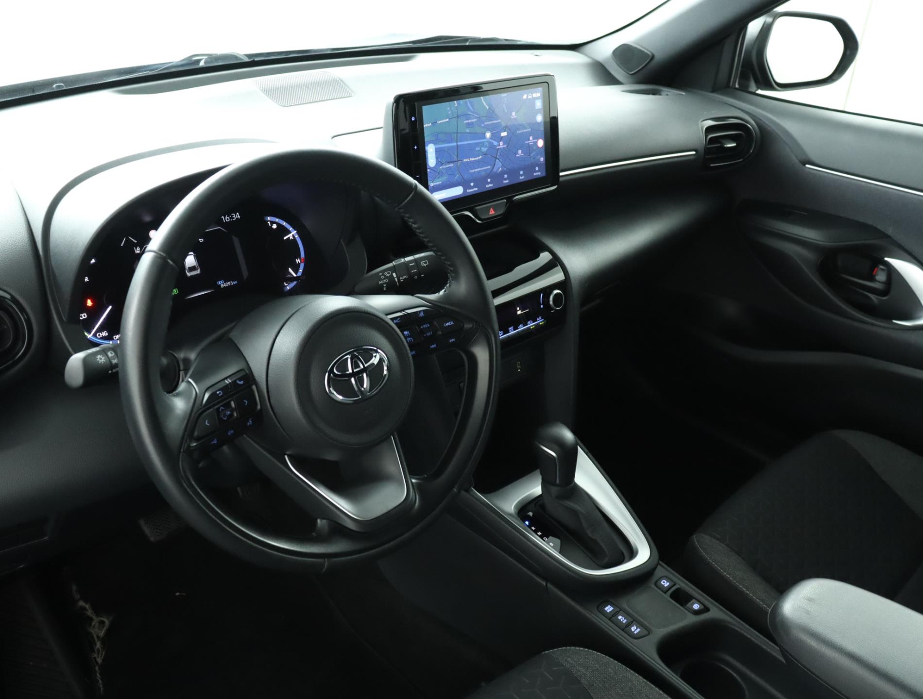 toyota-yaris-cross-image9.jpg