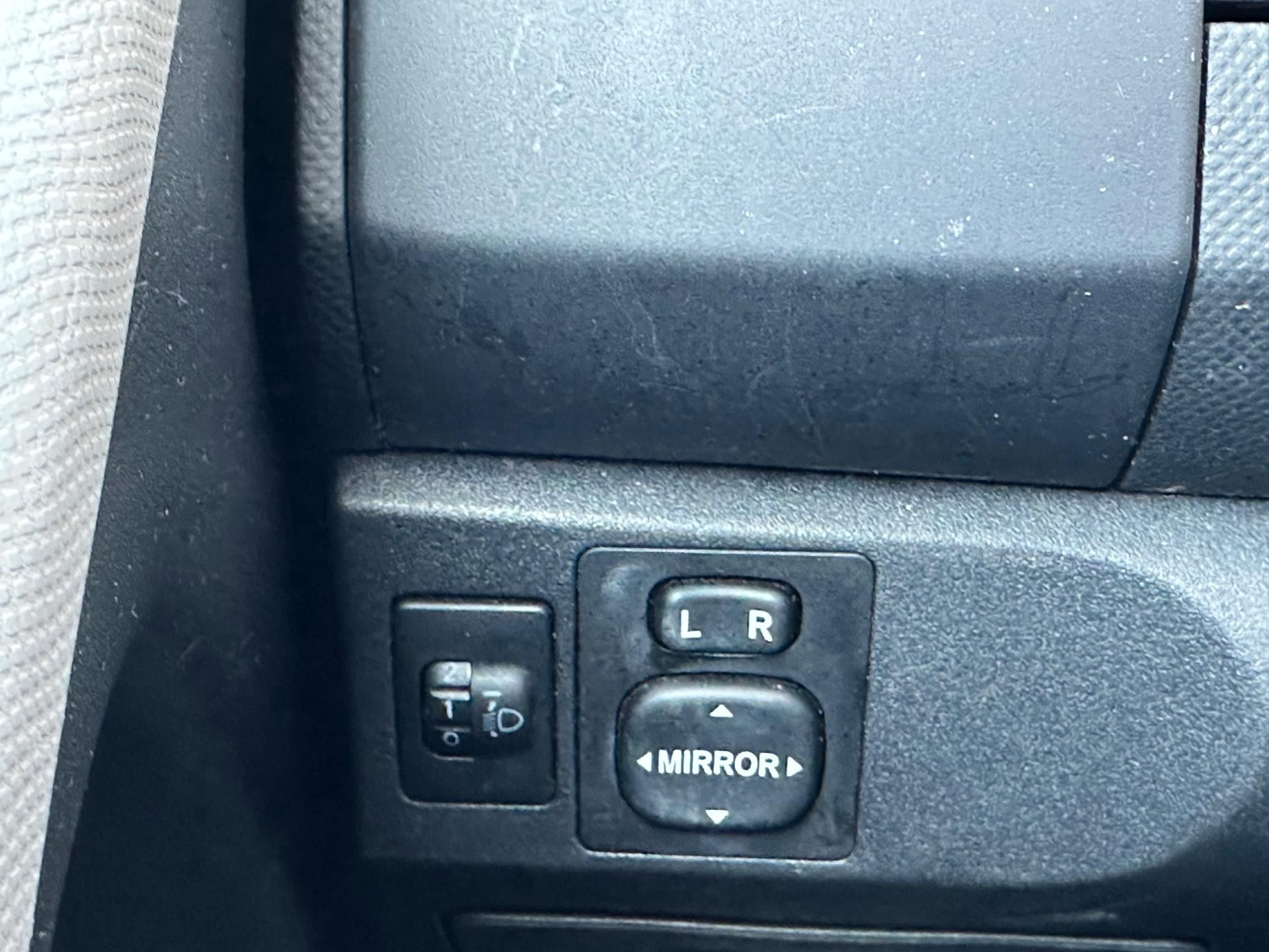 toyota-yaris-image10.jpg