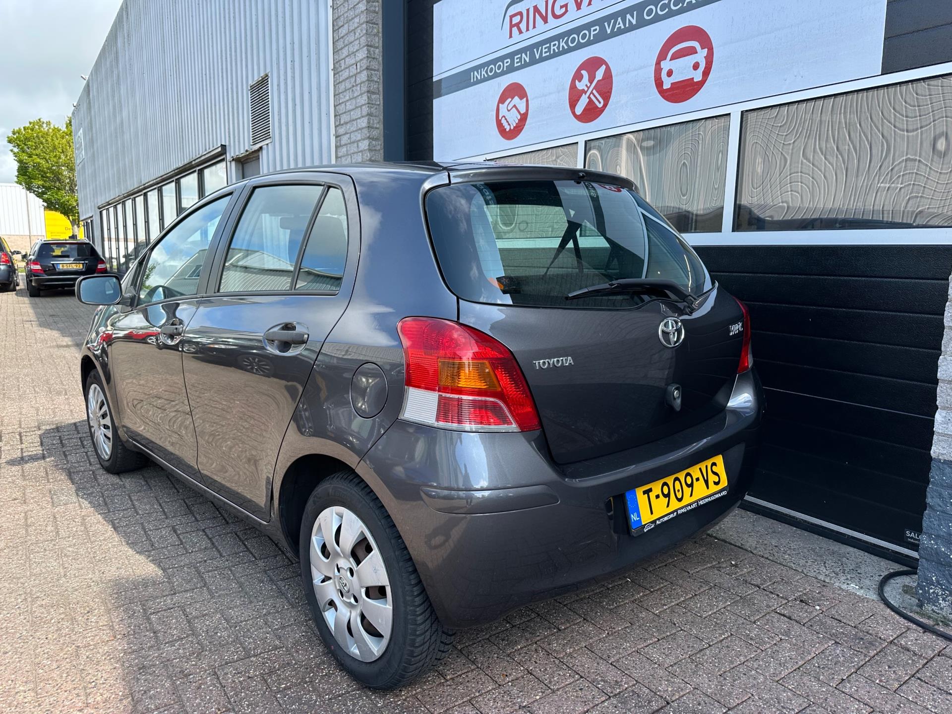 toyota-yaris-image3.jpg