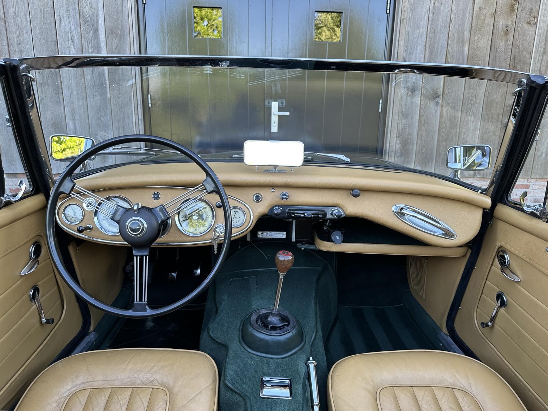 austin-healey-3000-mkii-a-cabriolet-image2.jpg
