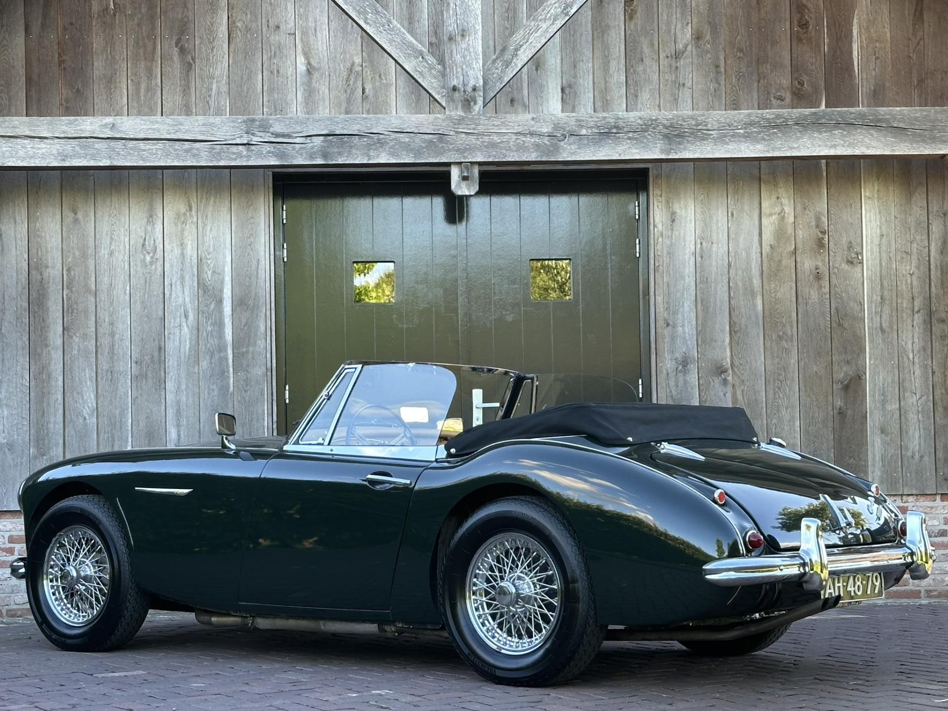 austin-healey-3000-mkii-a-cabriolet-image3.jpg